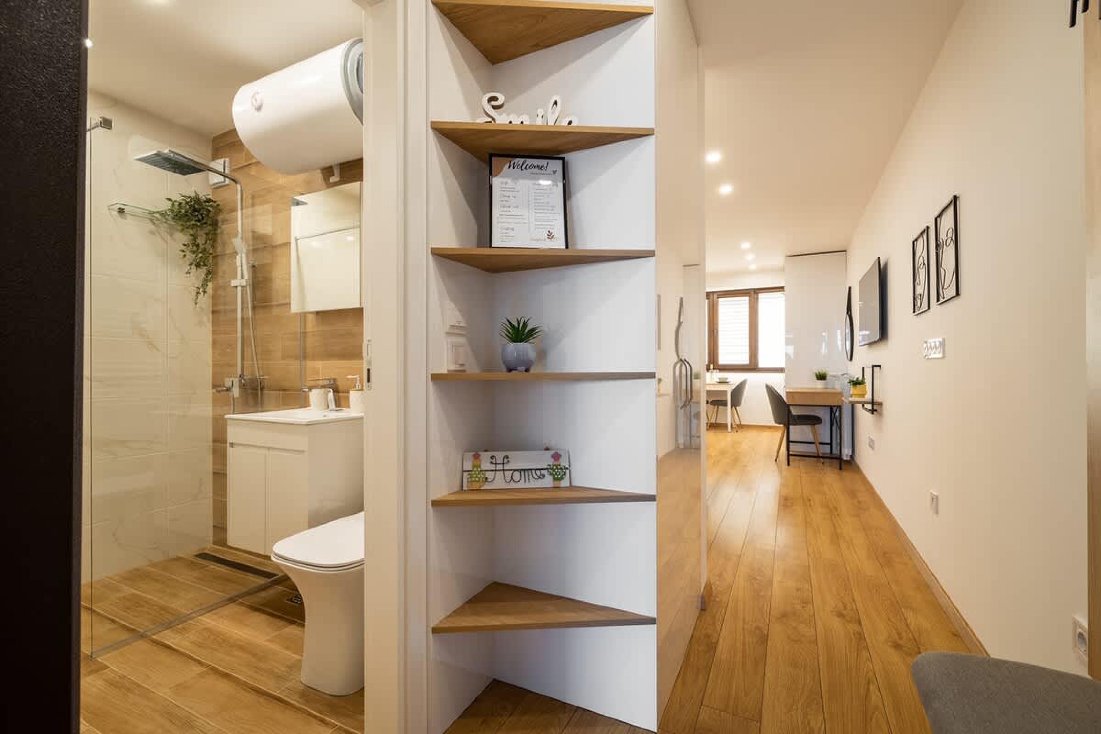 Scoutaround White Logo