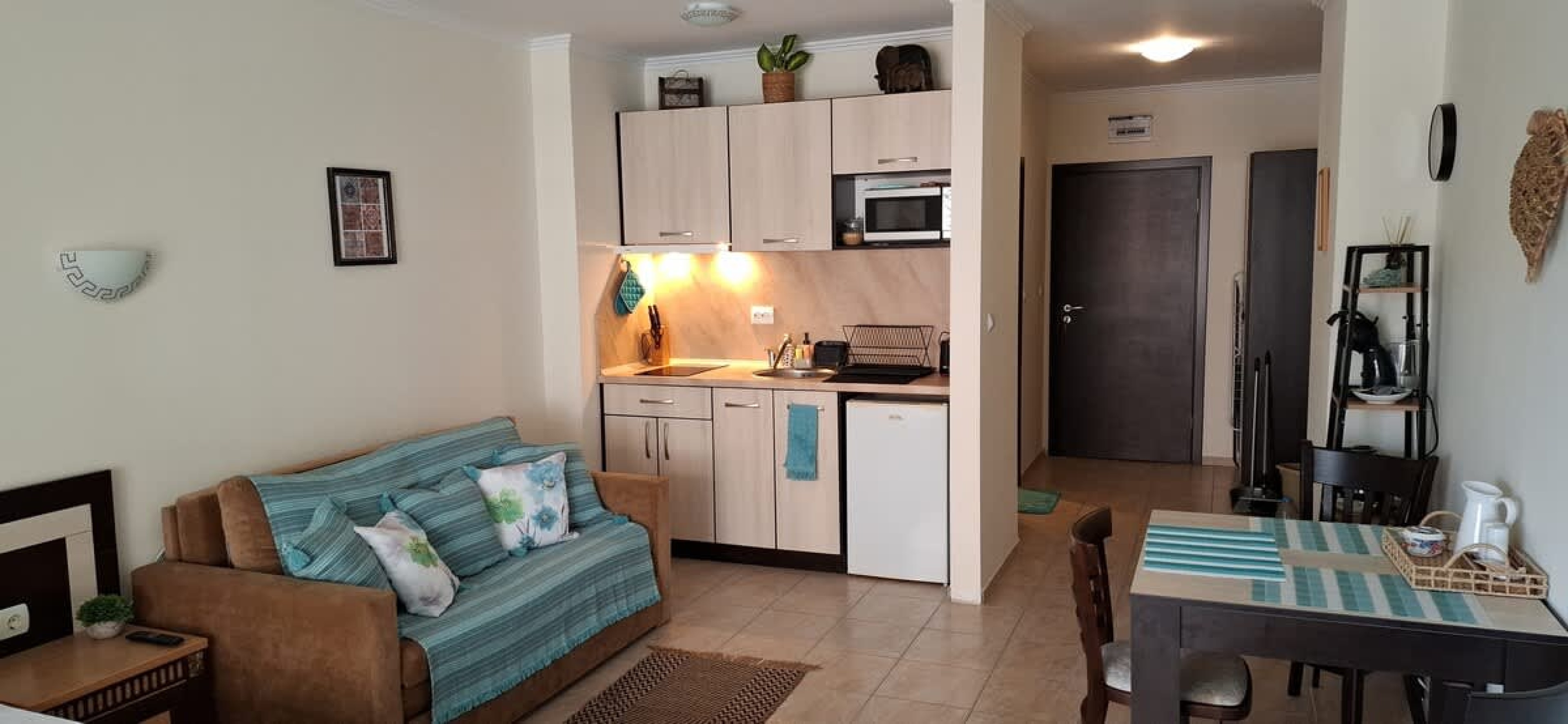 Scoutaround White Logo