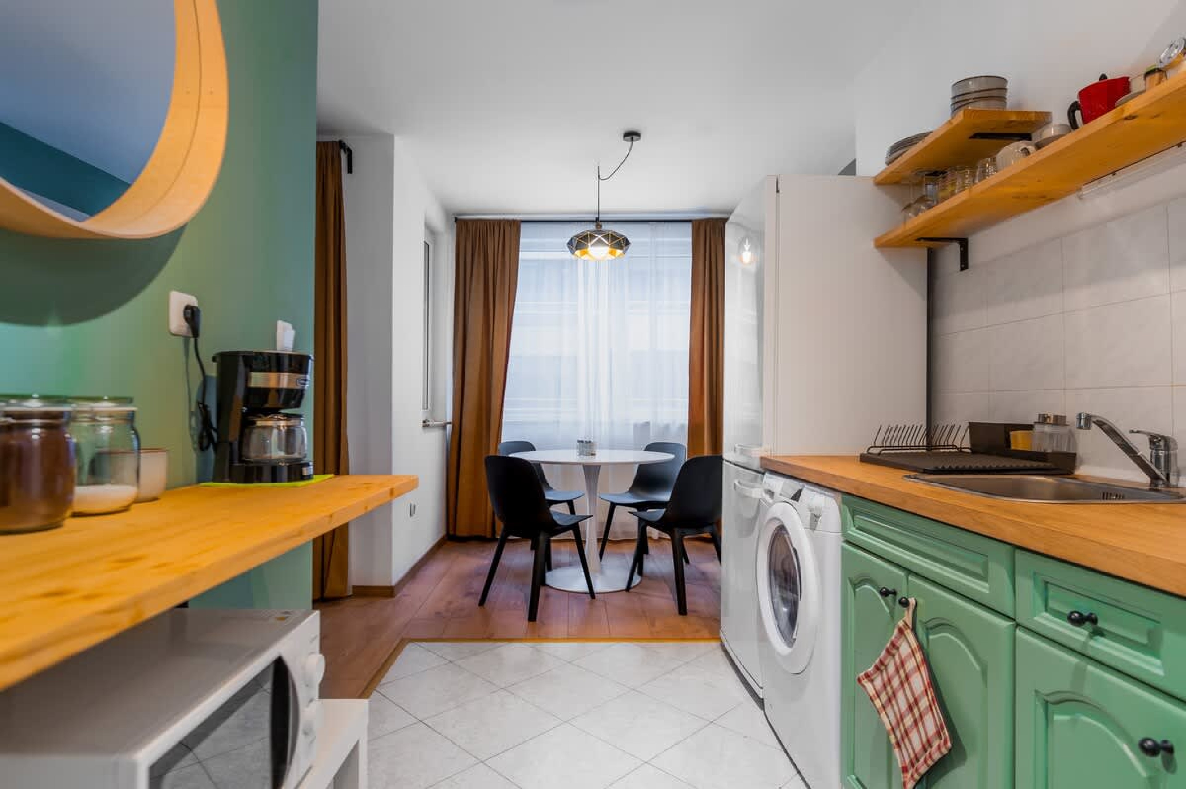 Scoutaround White Logo