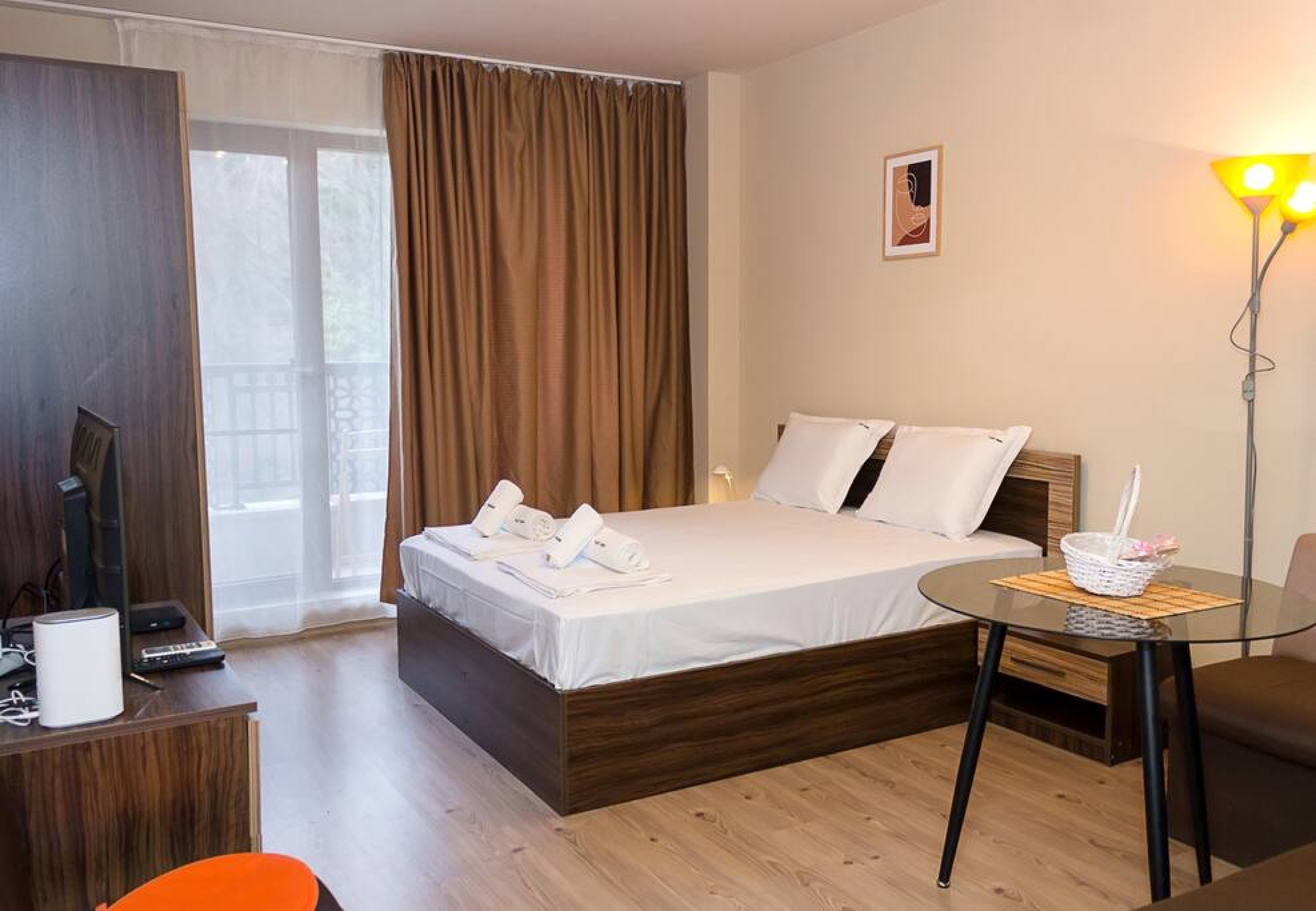 Scoutaround White Logo