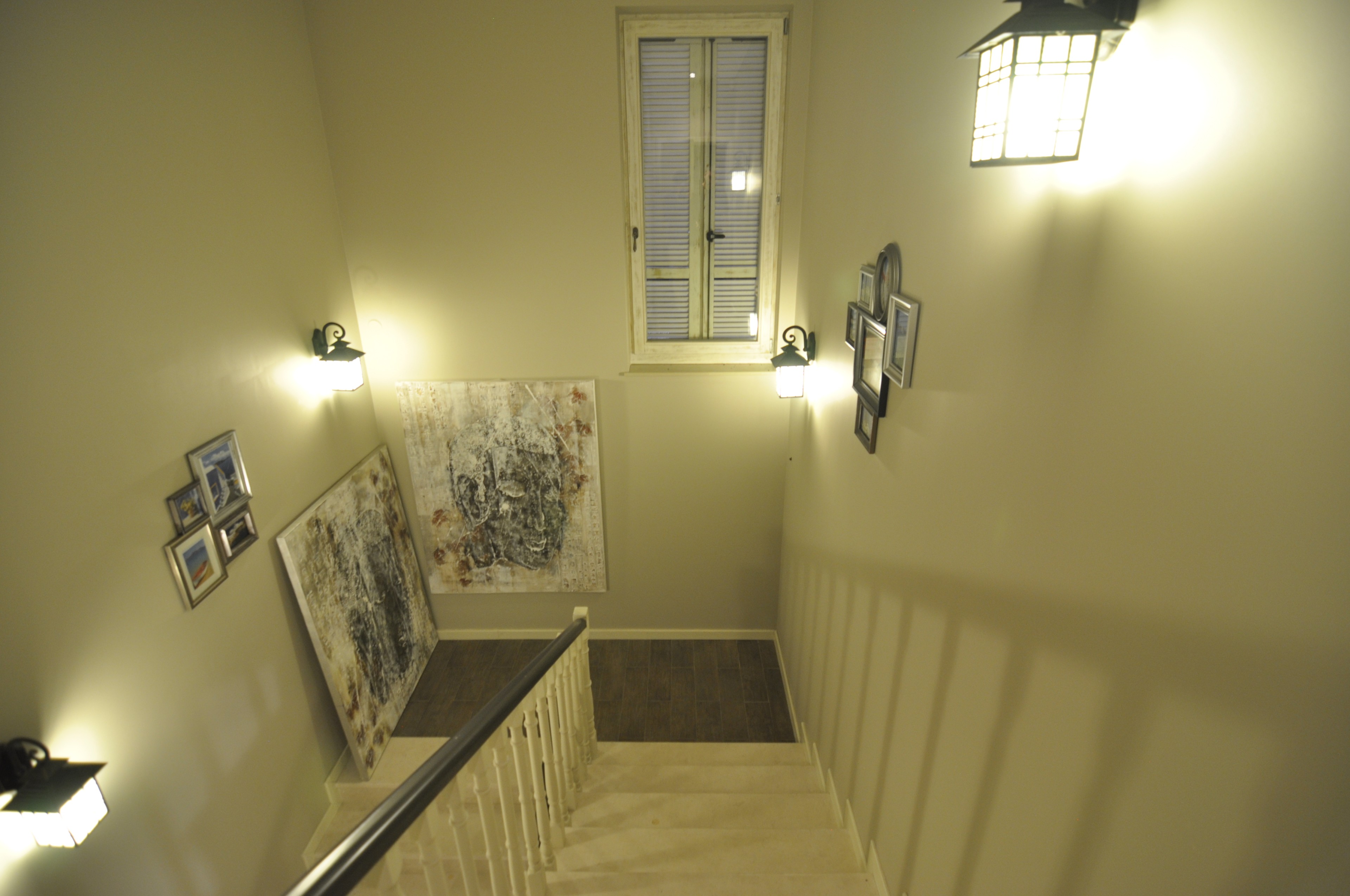 Scoutaround White Logo