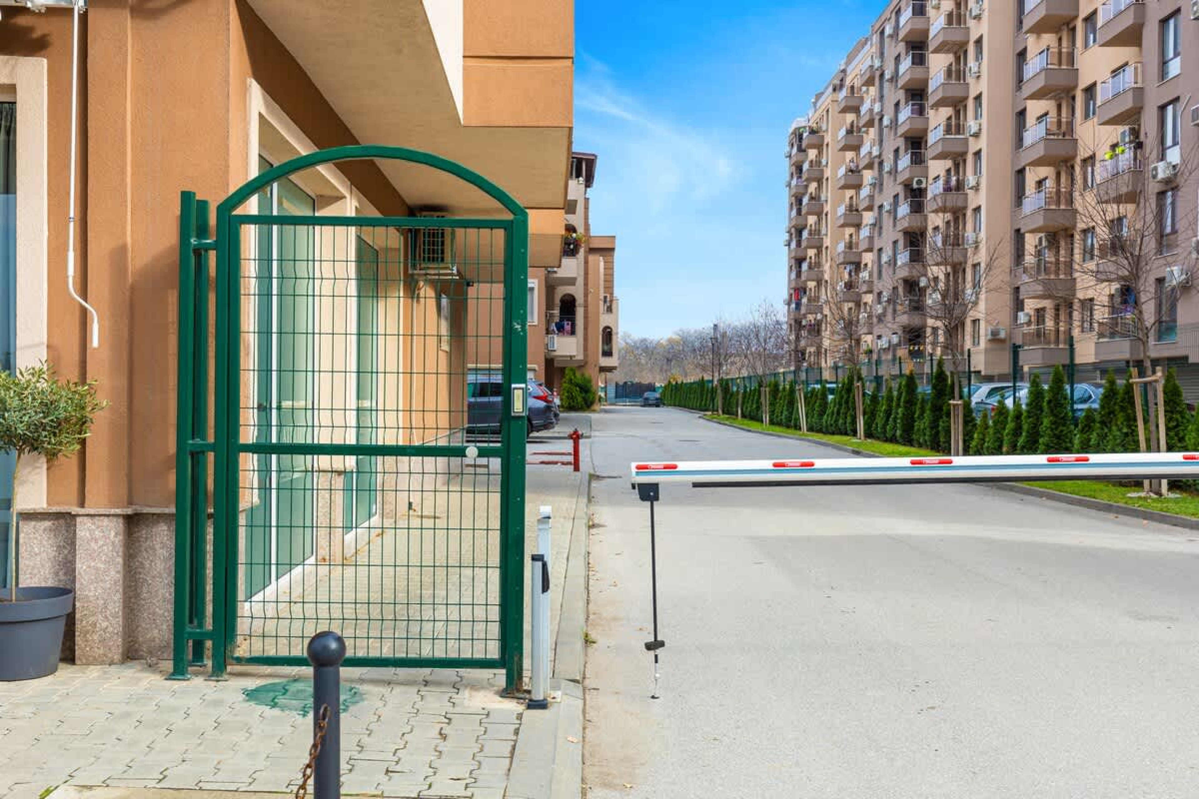 Scoutaround White Logo