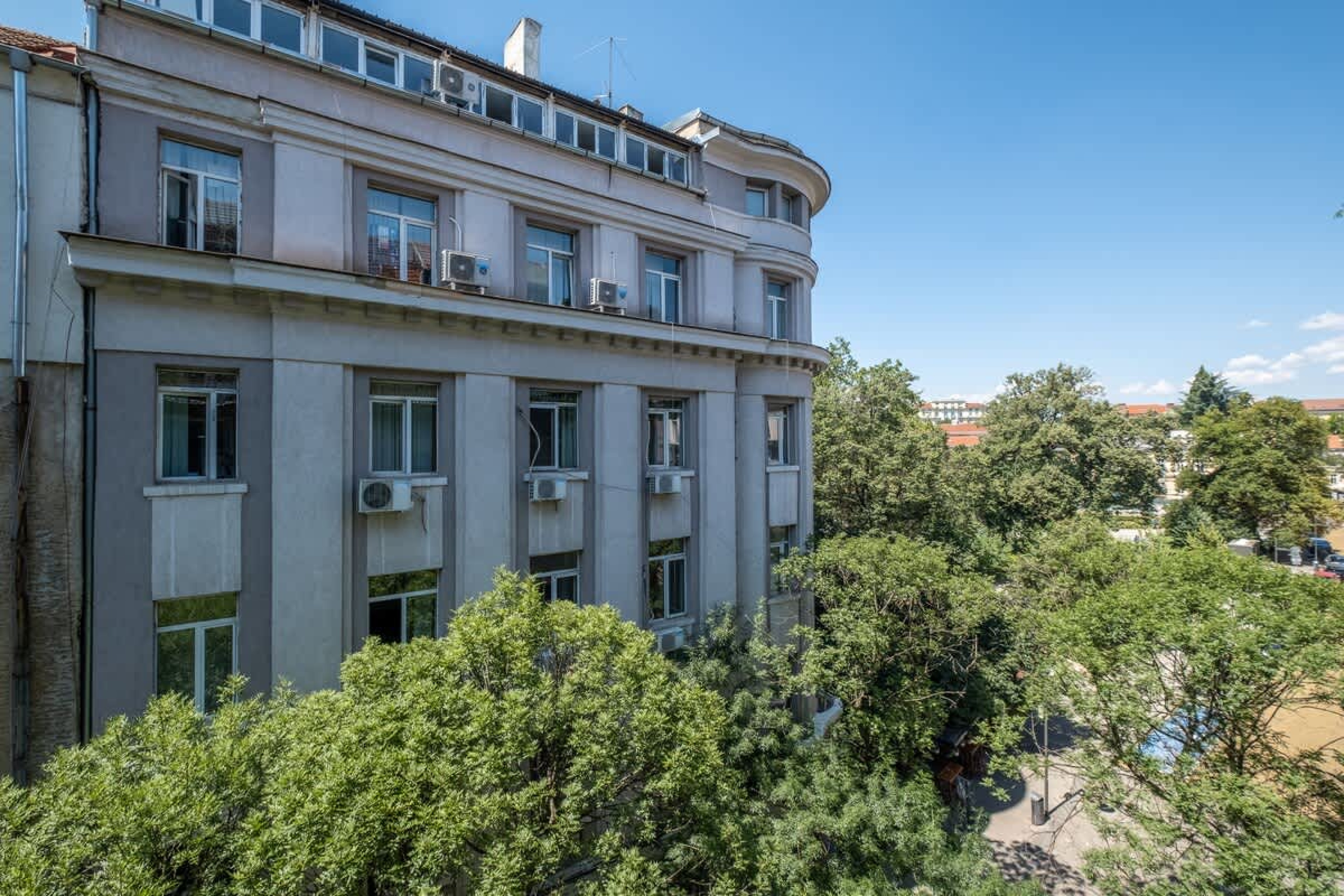 Scoutaround White Logo