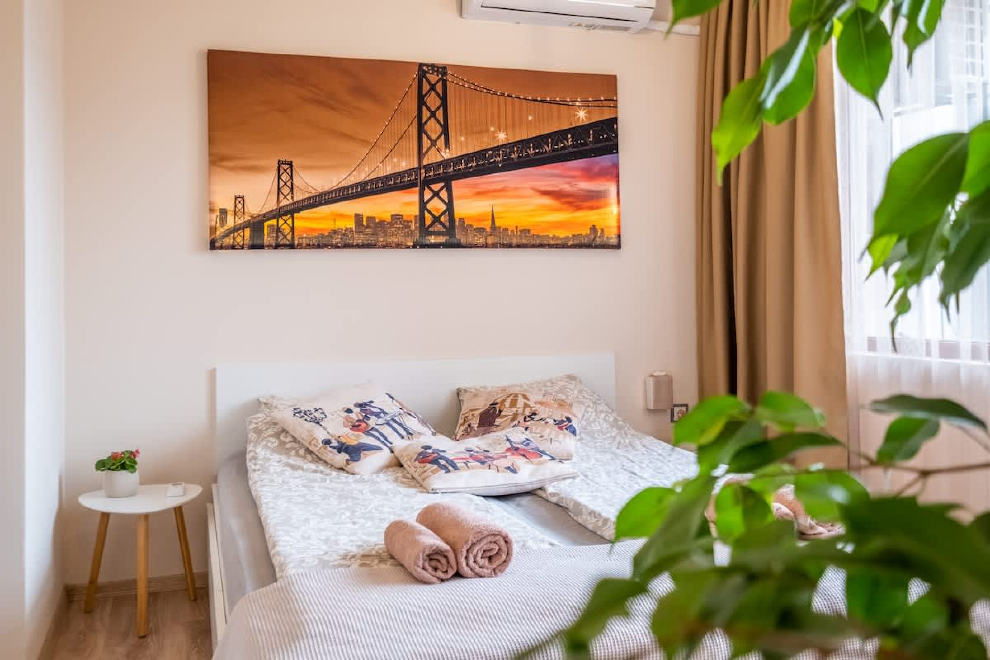 Scoutaround White Logo