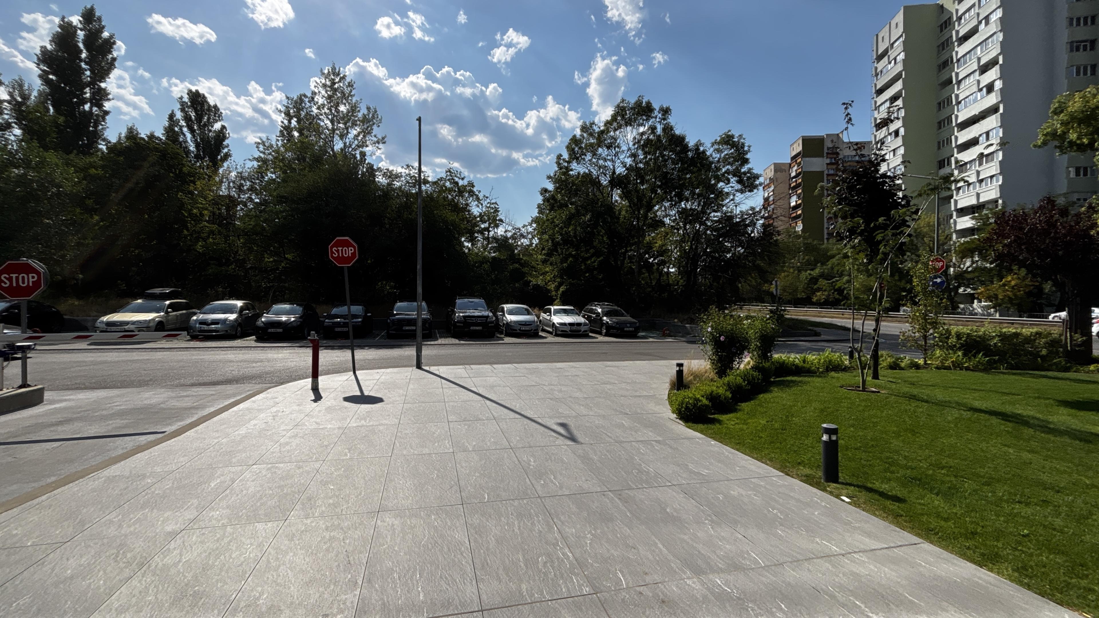 Service & Parking
