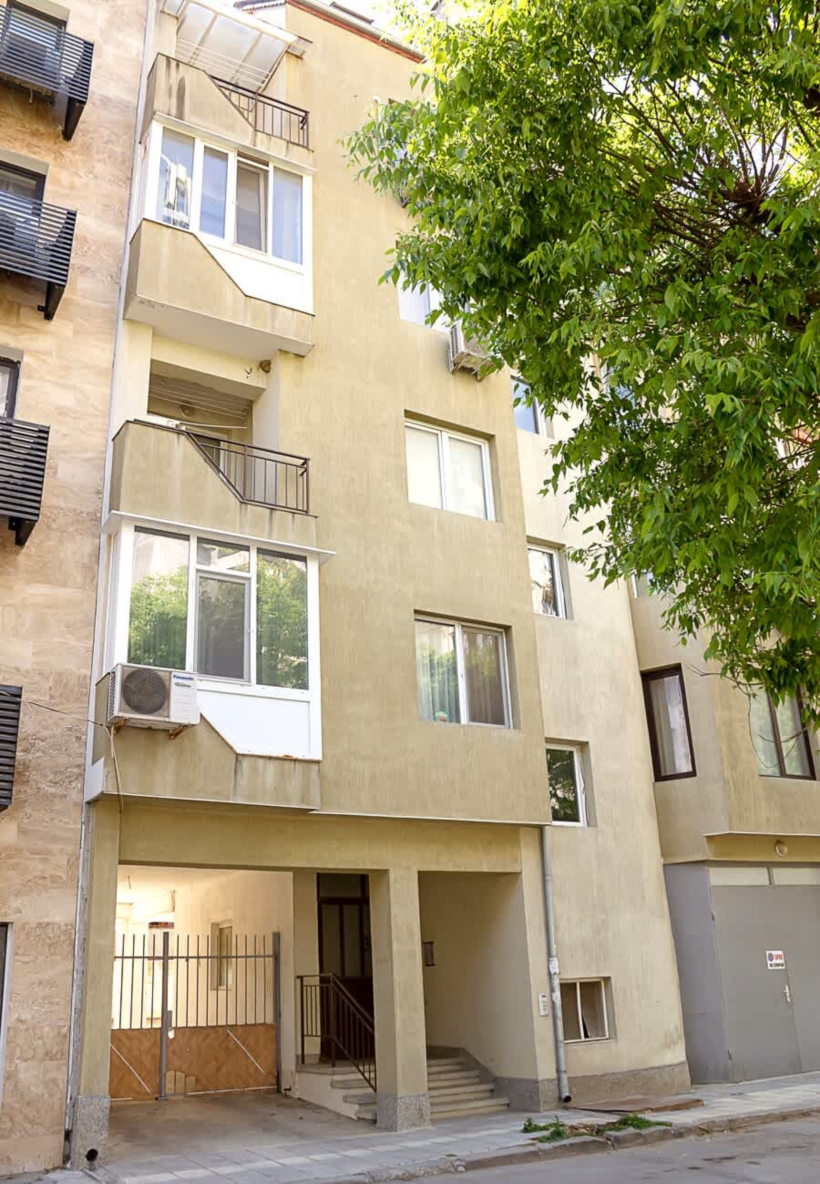 Scoutaround White Logo