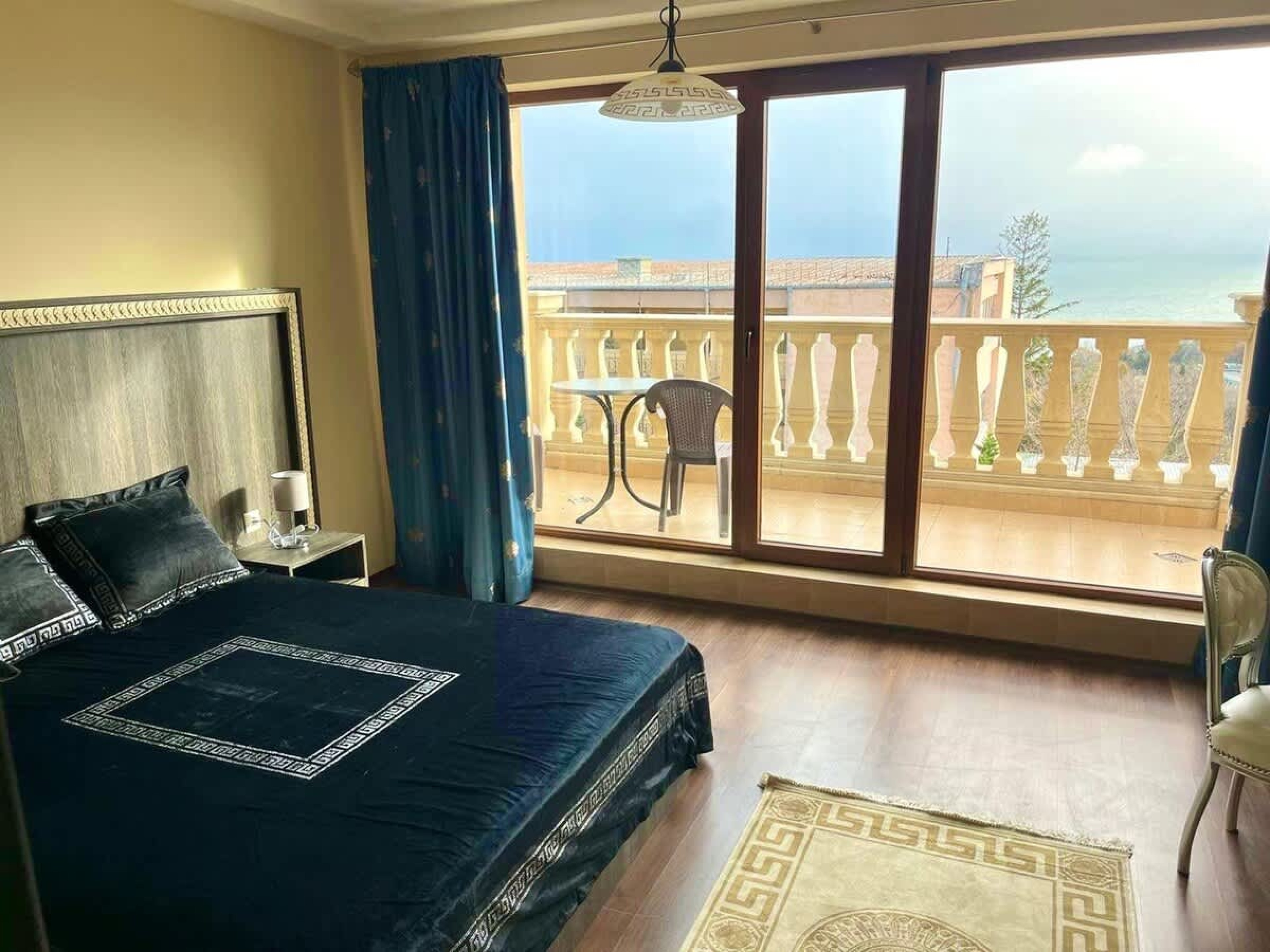 Elegant Apartment with Balcony in Argisht Palace - Photo 6