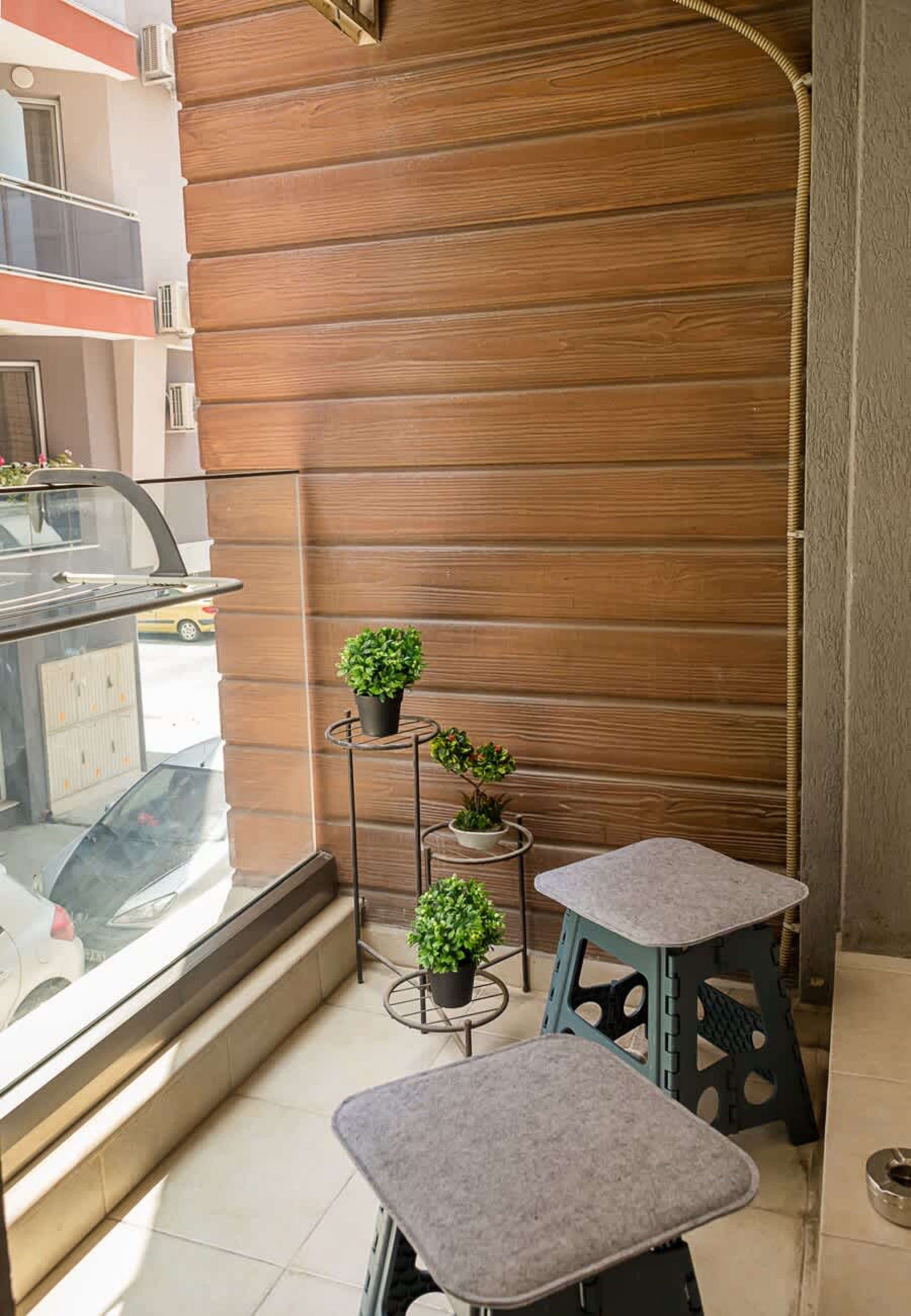 Scoutaround White Logo