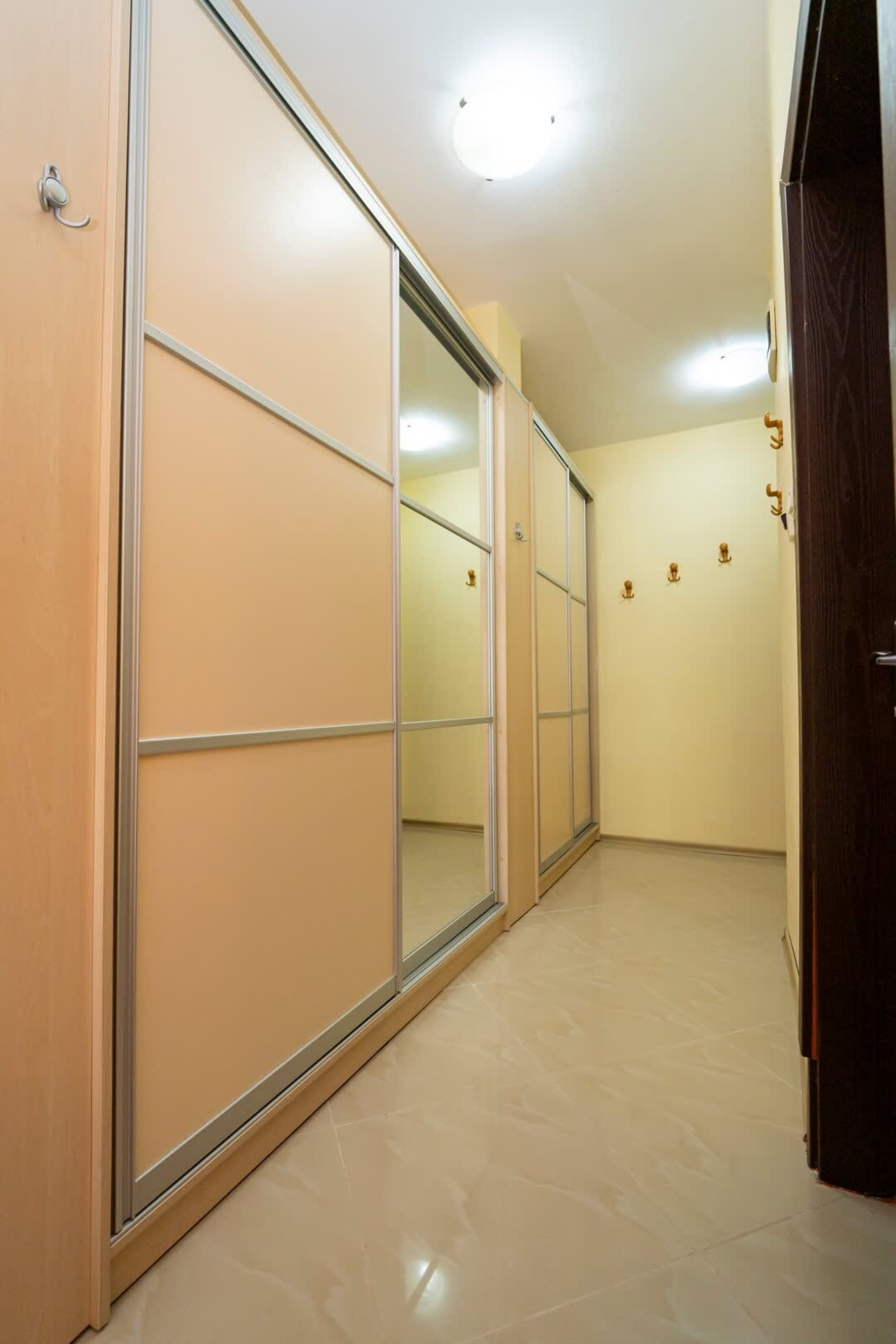 The Family Courtyard - Very LARGE 2BD Apartment - Photo 17