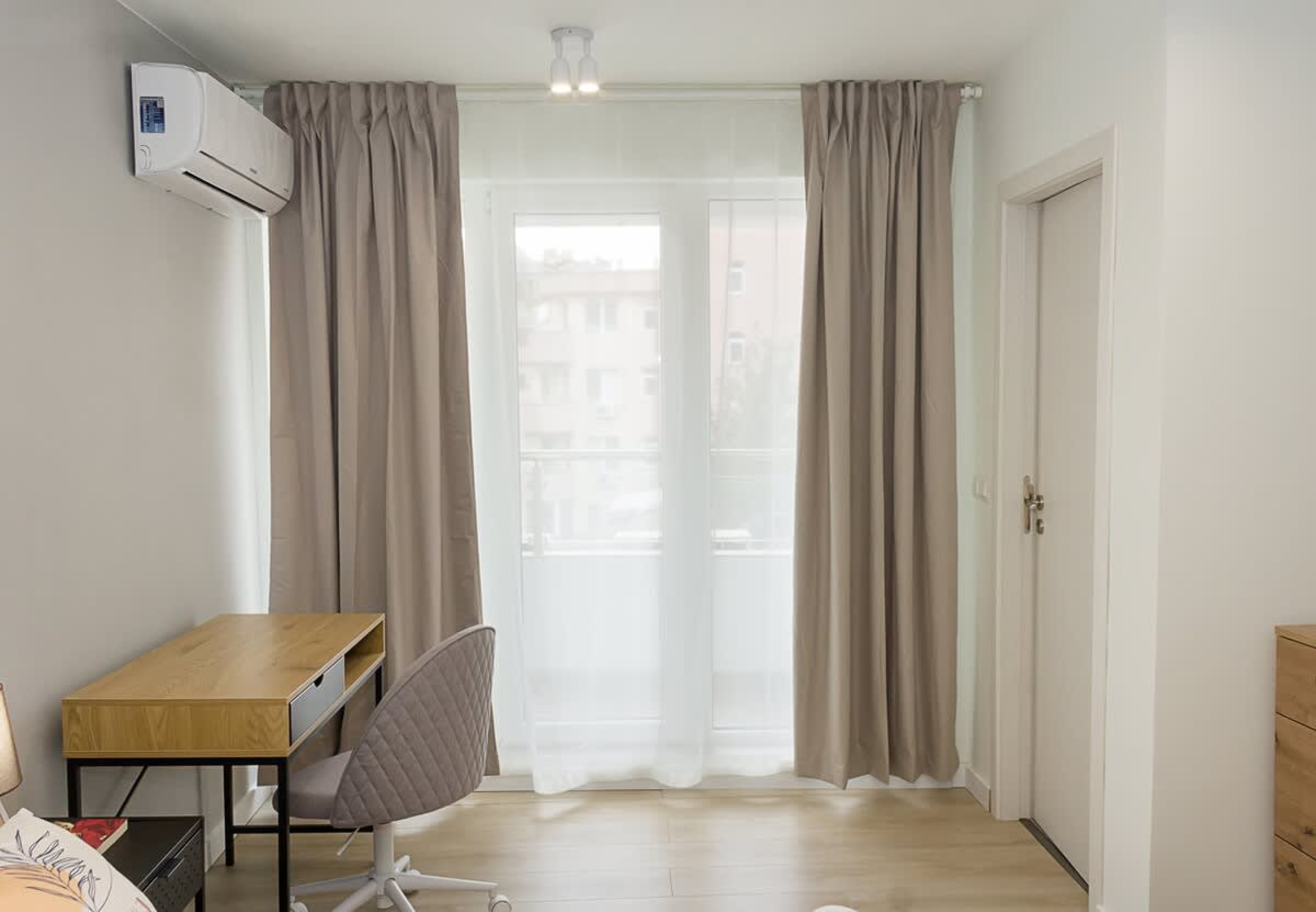 Scoutaround White Logo