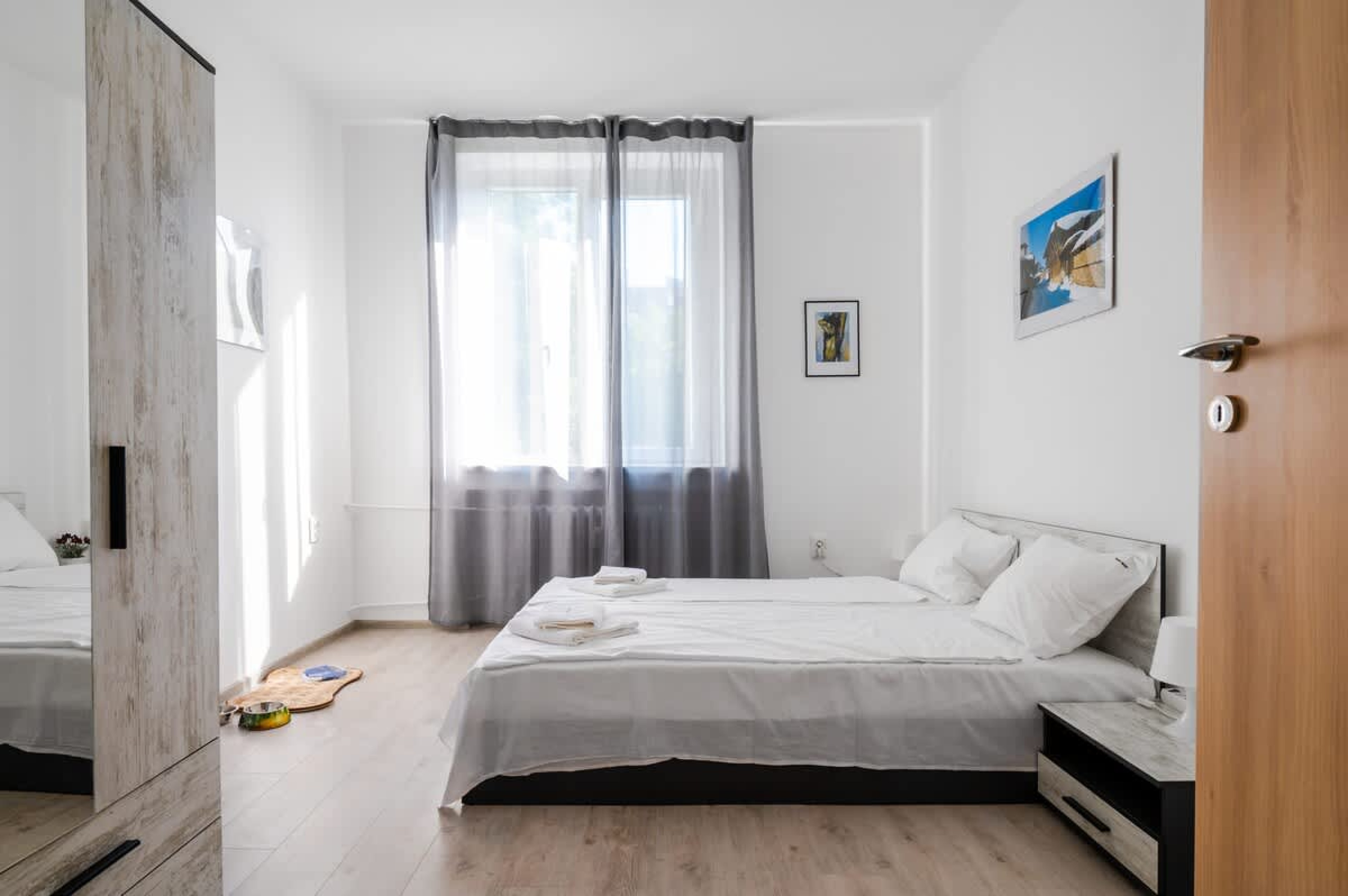 Scoutaround White Logo