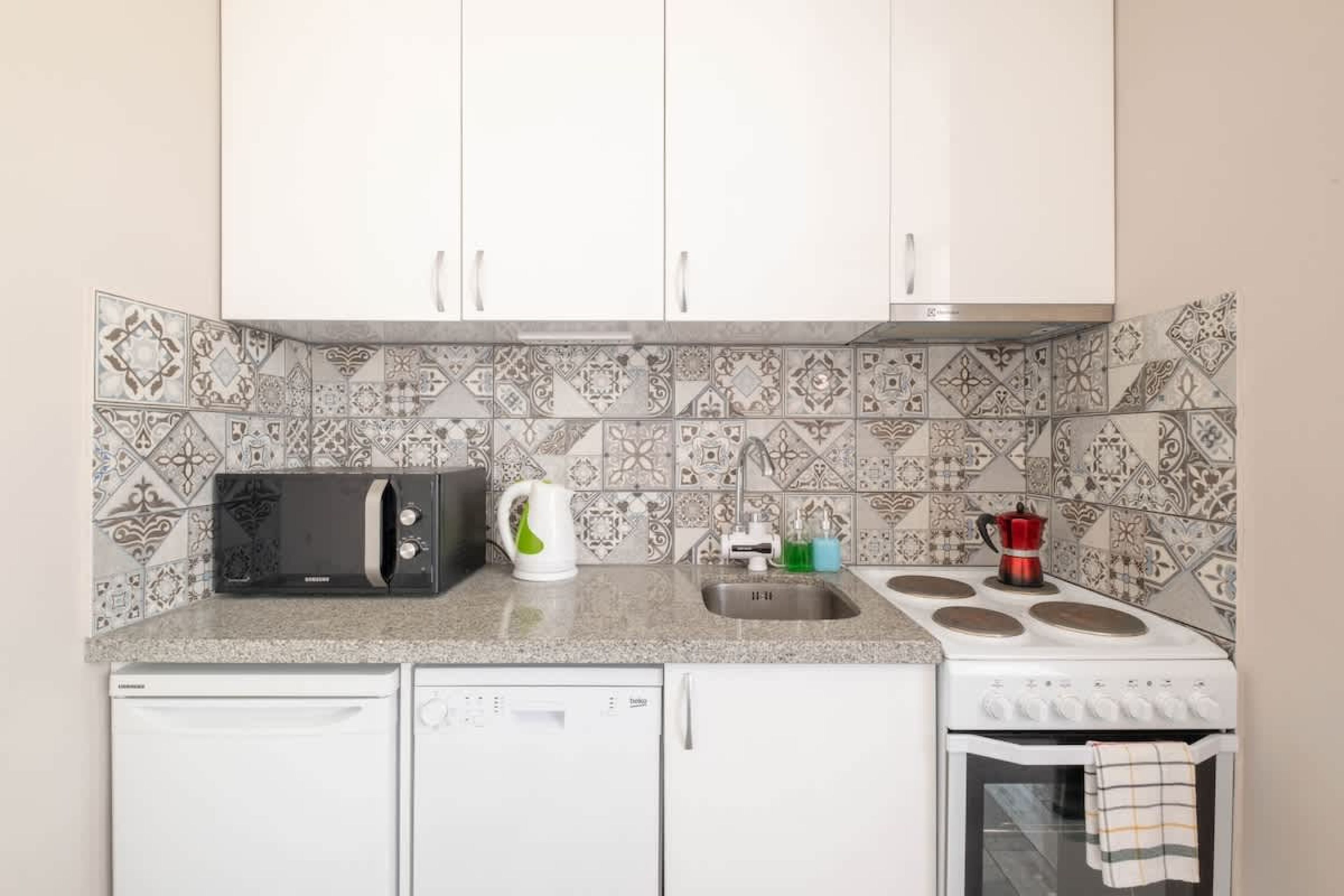 Scoutaround White Logo