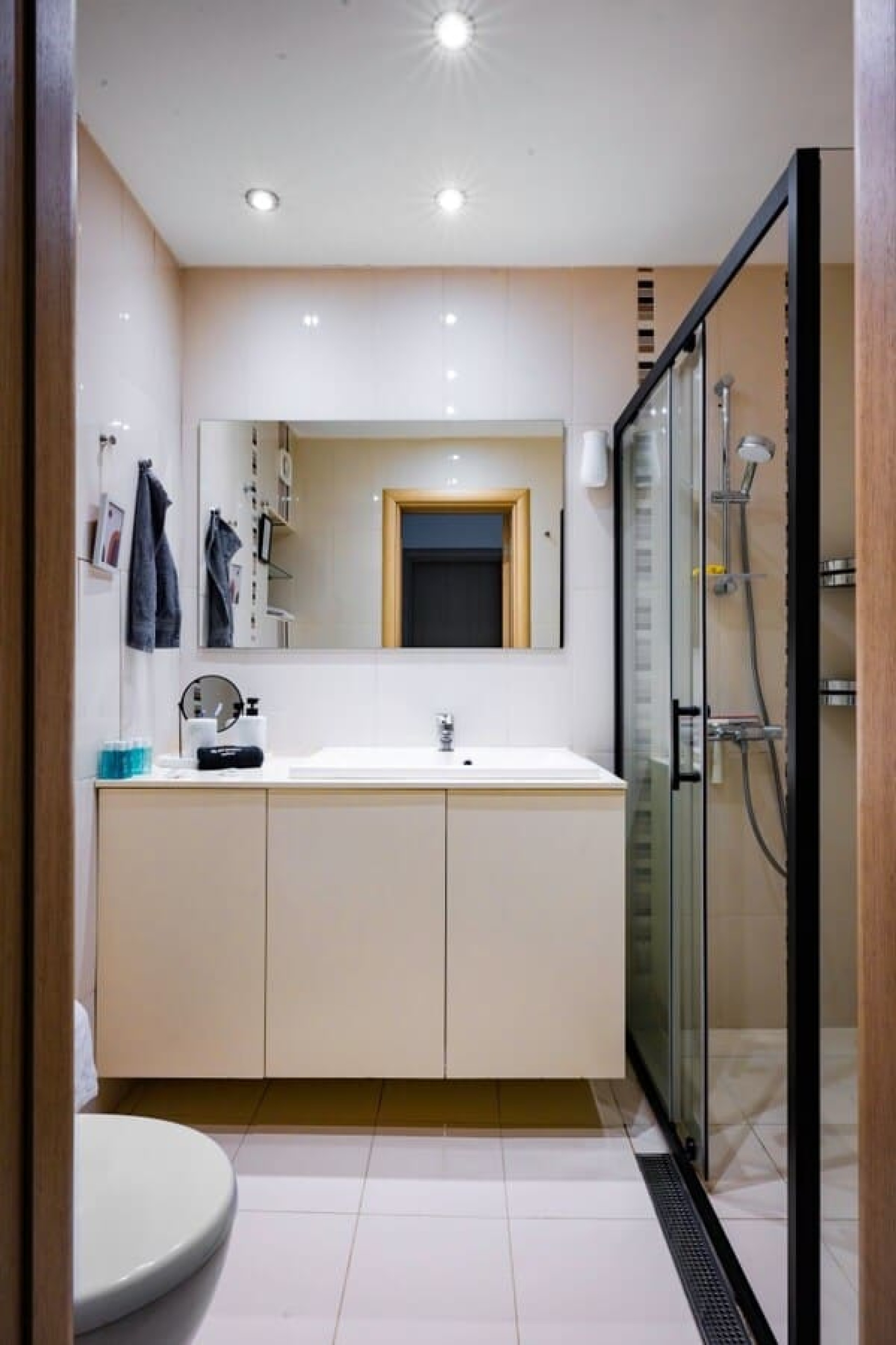 Scoutaround White Logo