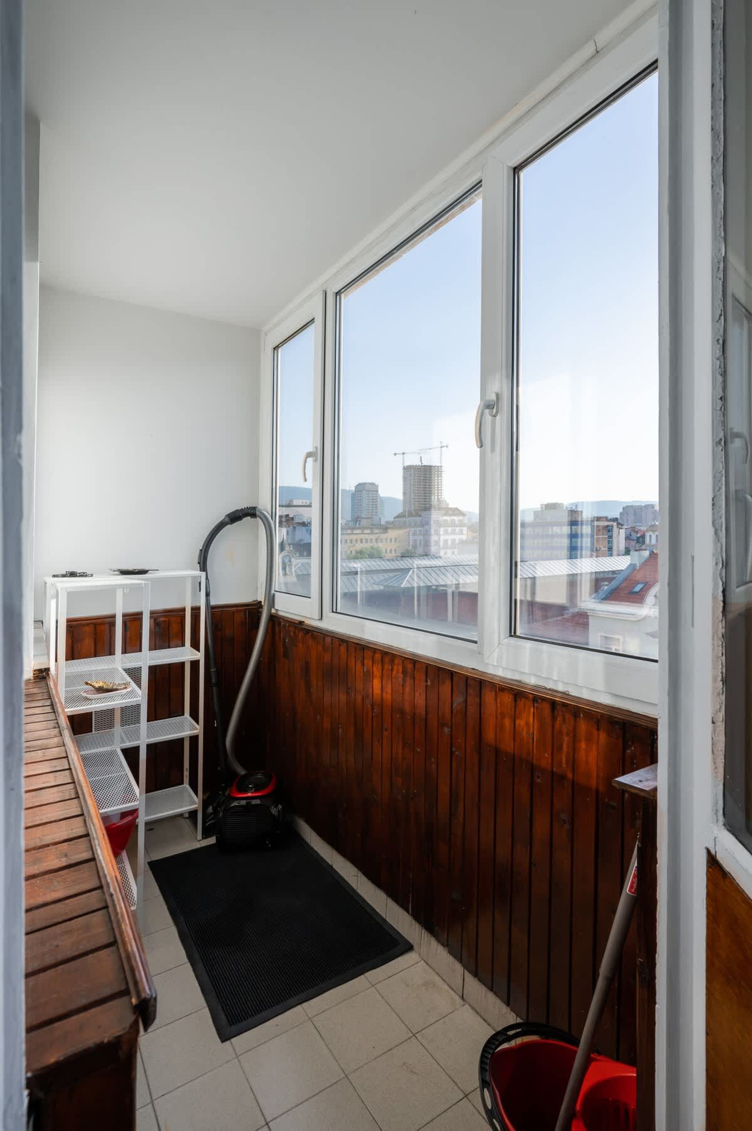 Scoutaround White Logo