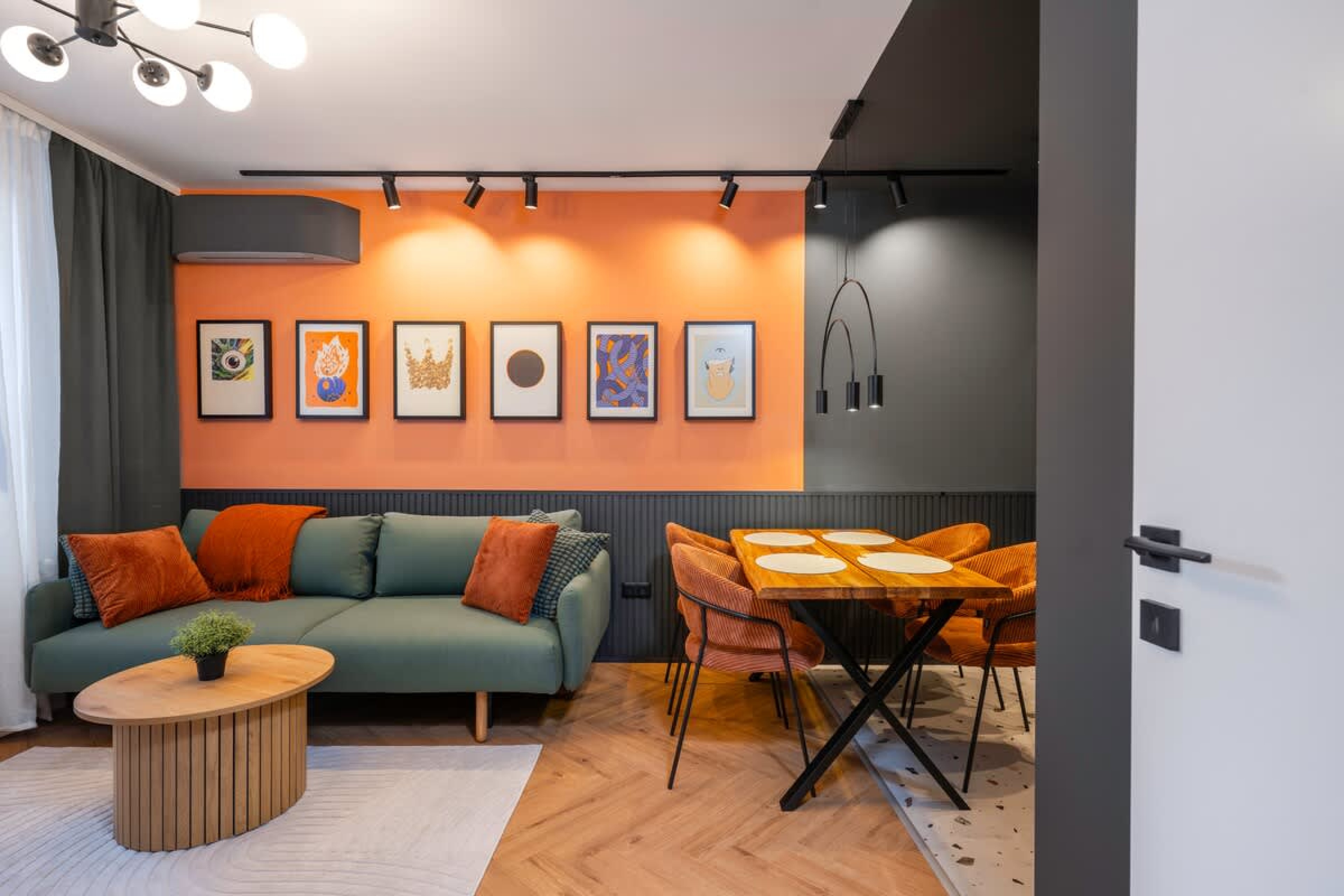 Scoutaround White Logo