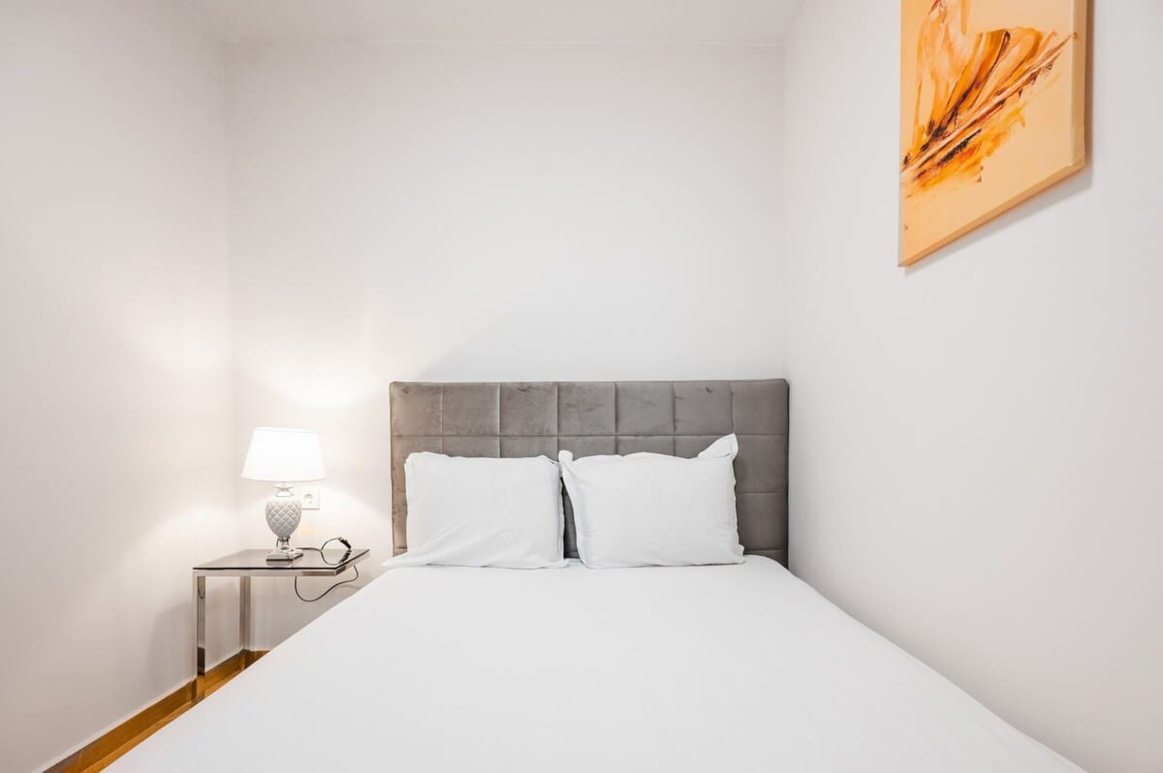 Scoutaround White Logo