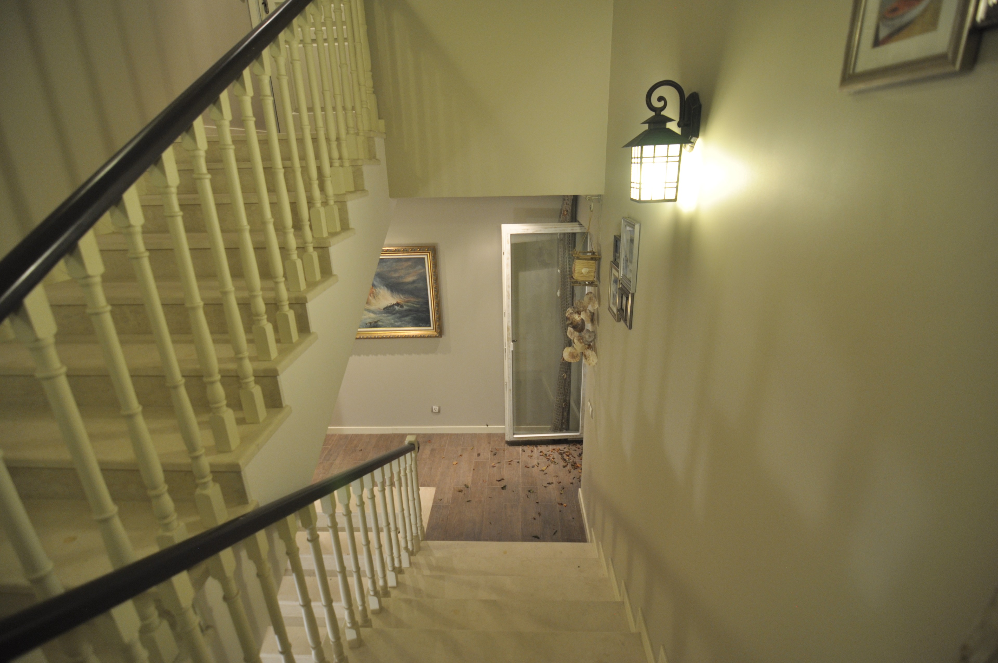 Scoutaround White Logo