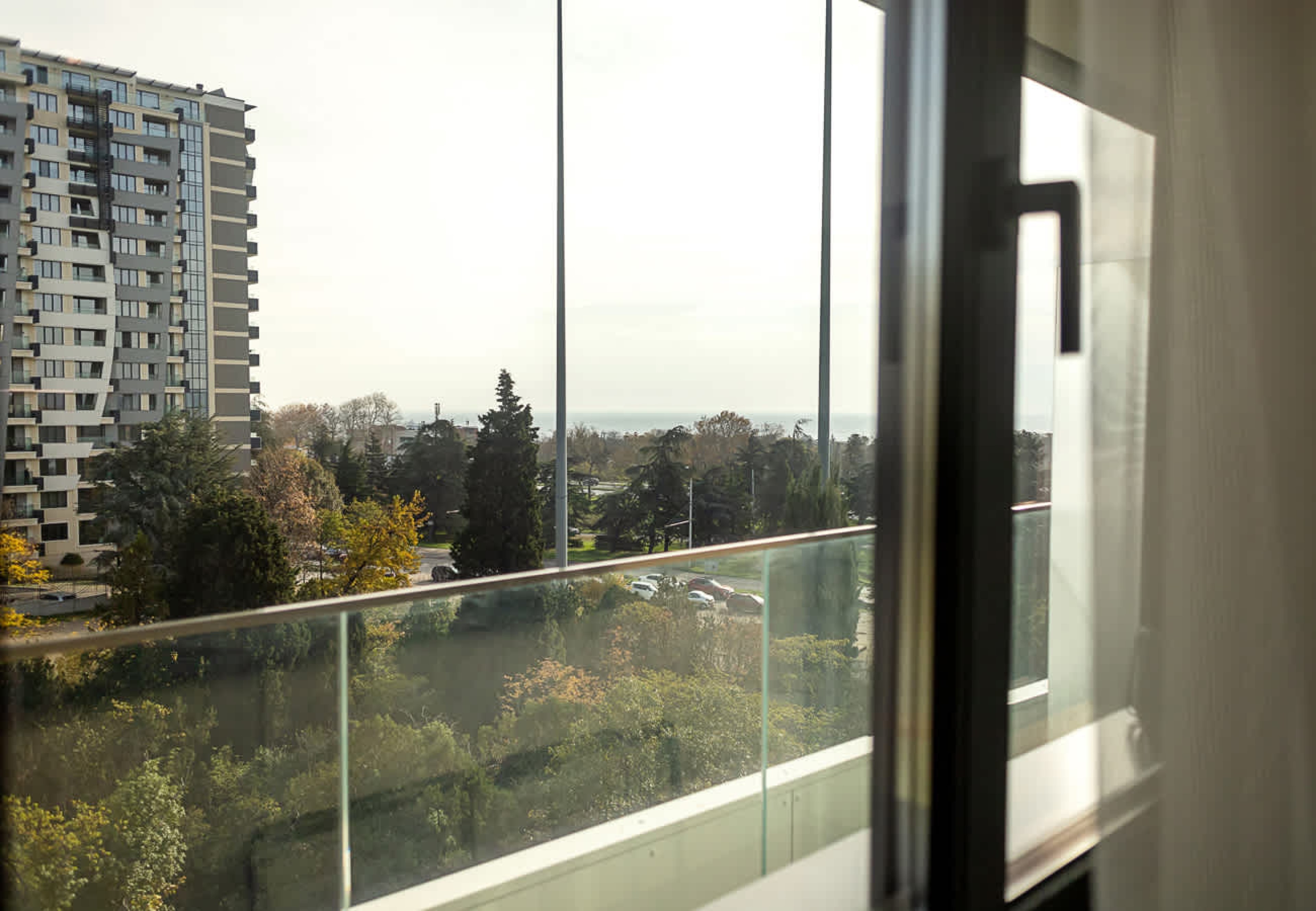 Scoutaround White Logo