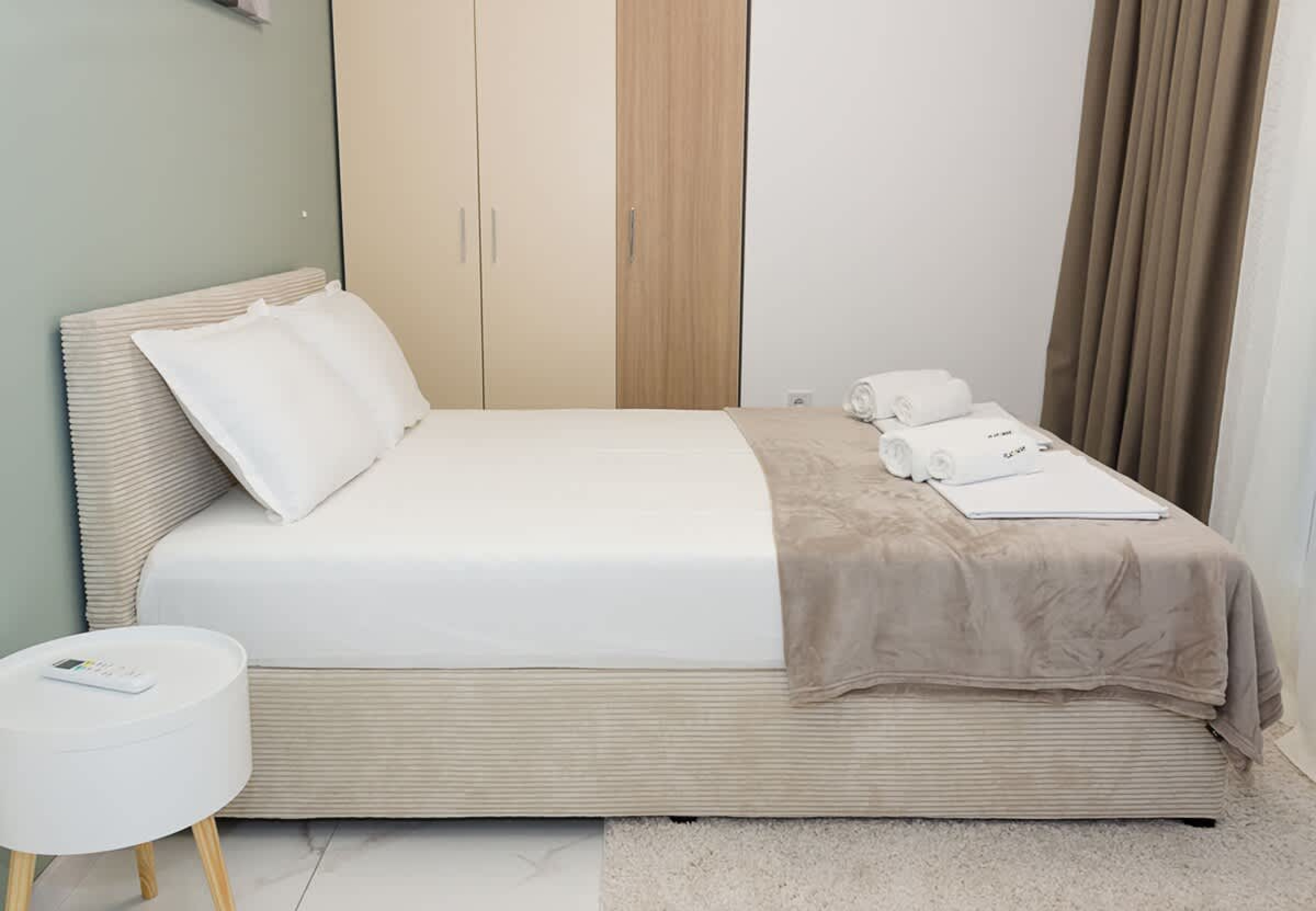 Scoutaround White Logo