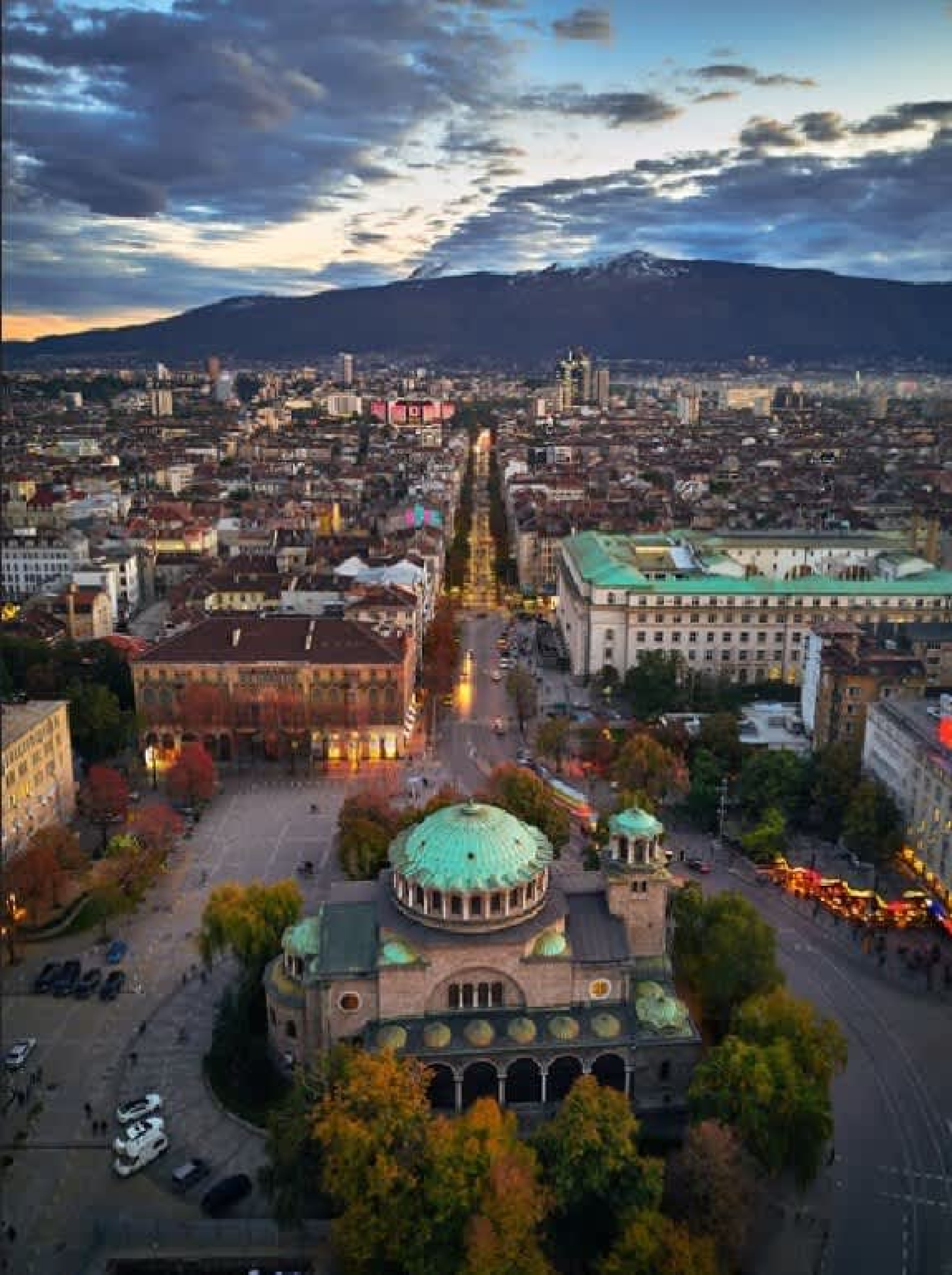 Scoutaround White Logo