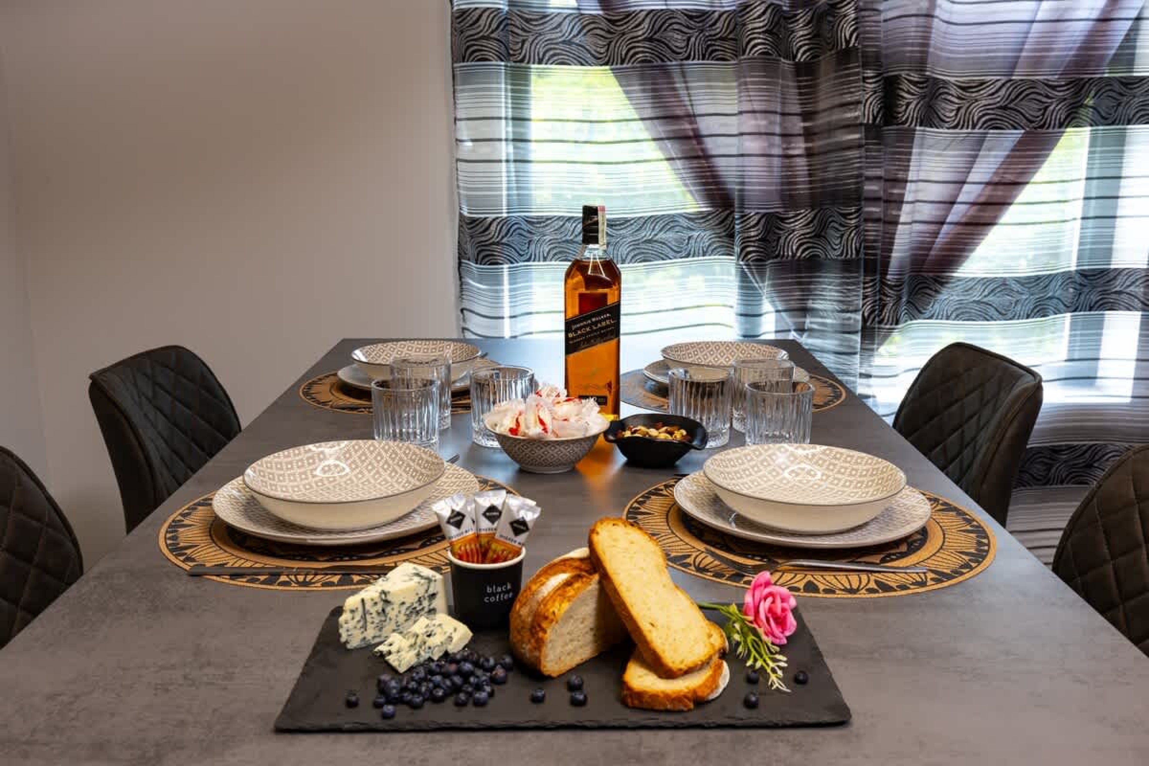 Scoutaround White Logo