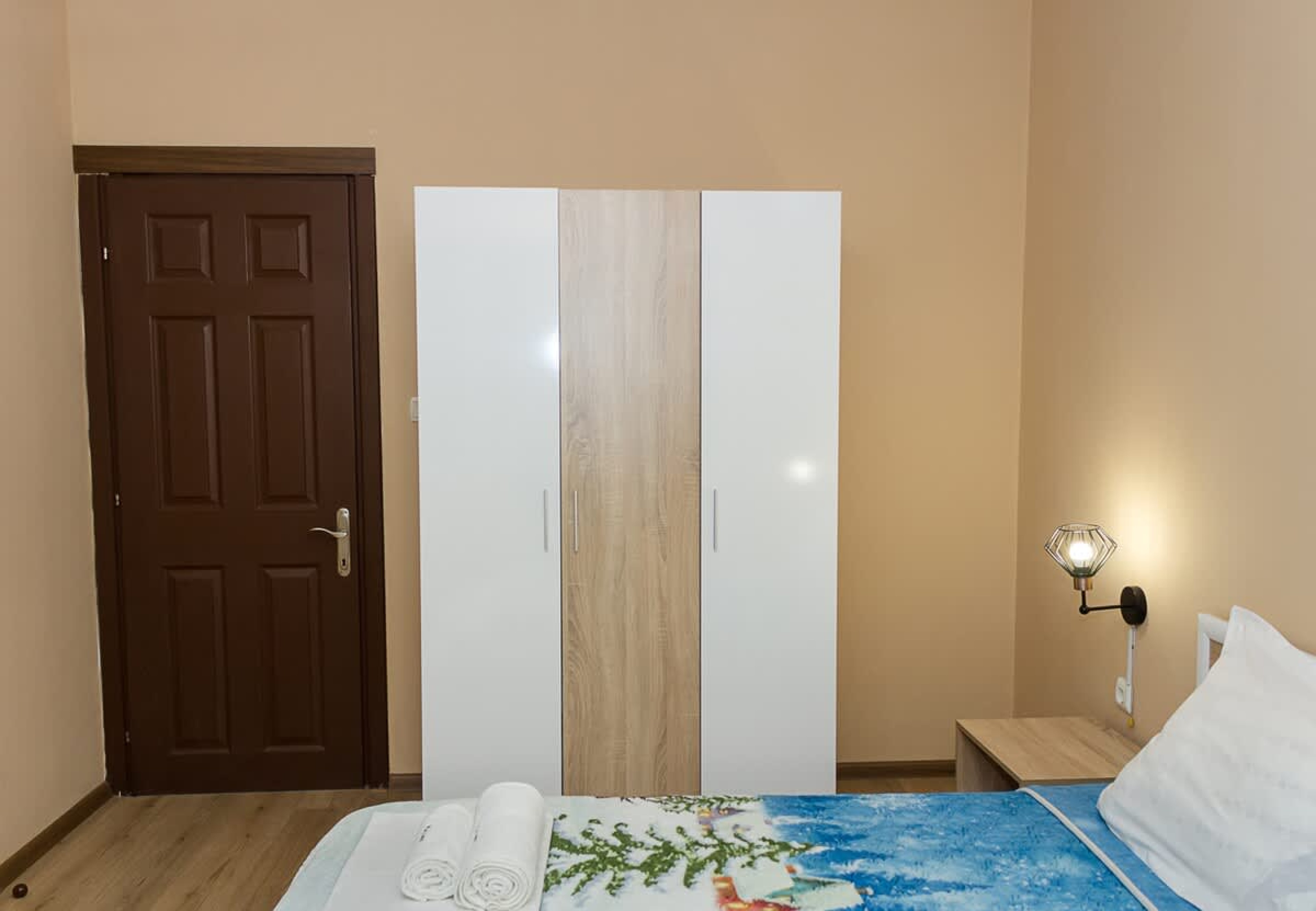 Scoutaround White Logo