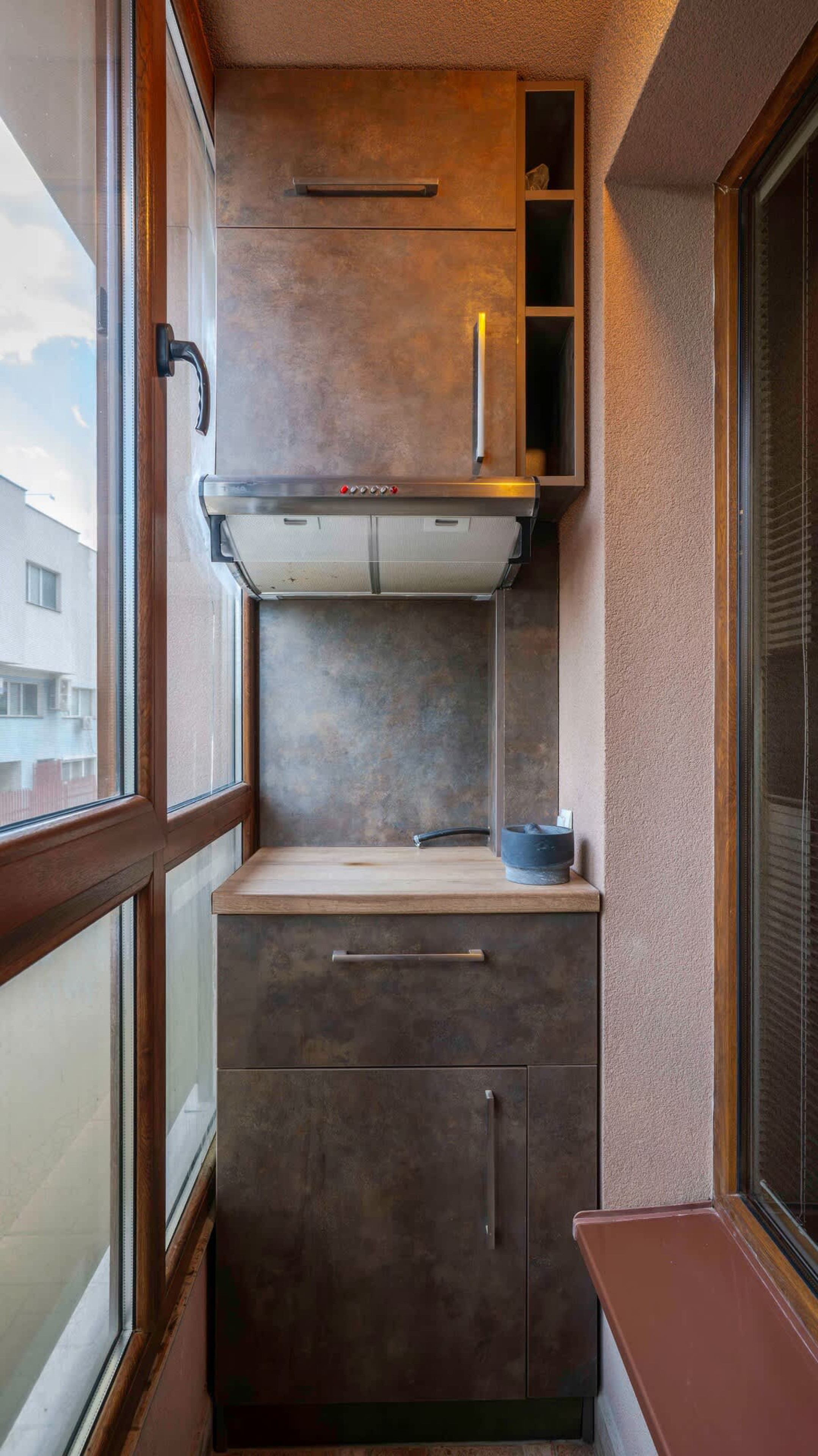 Scoutaround White Logo