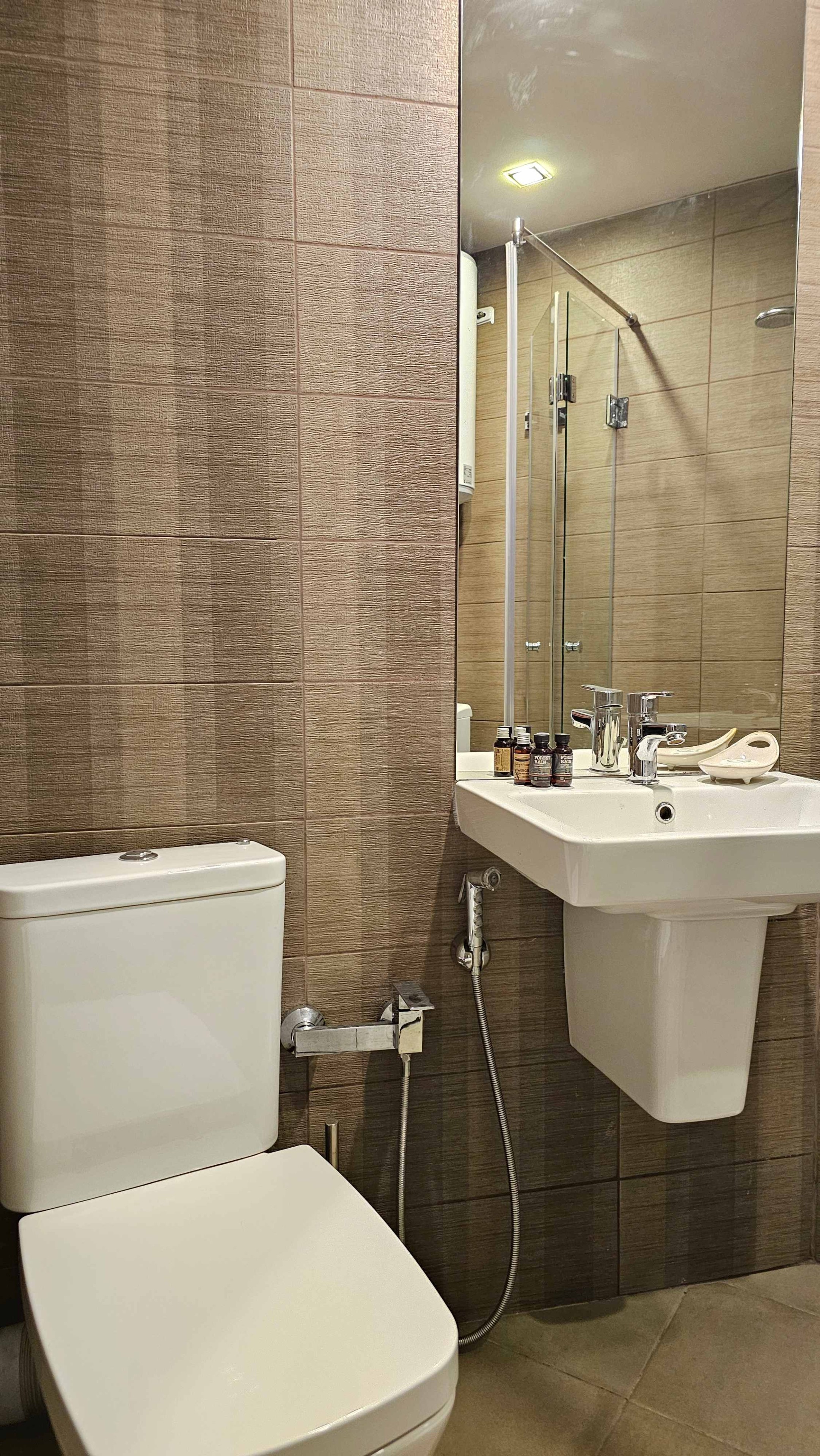 Scoutaround White Logo