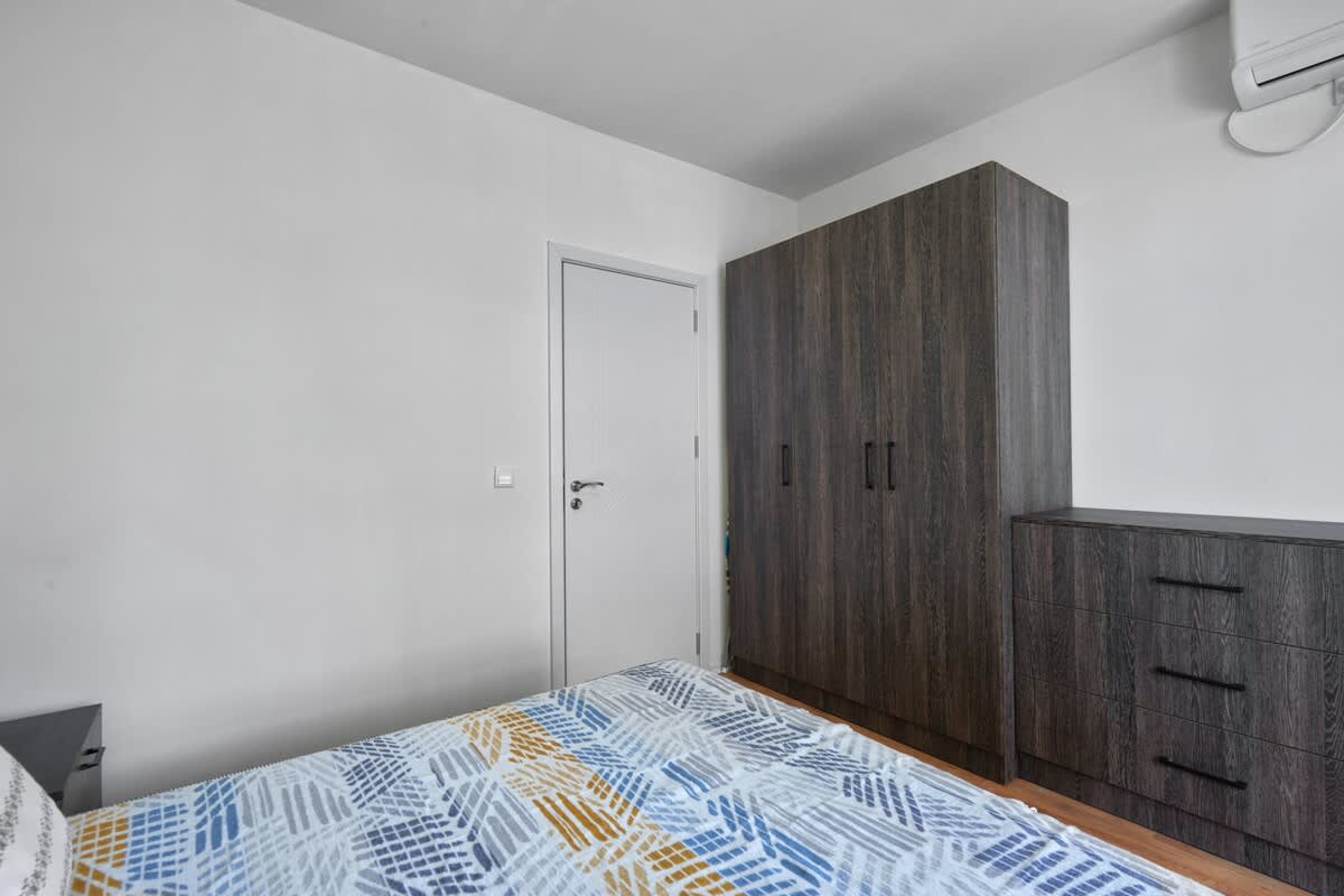 Scoutaround White Logo