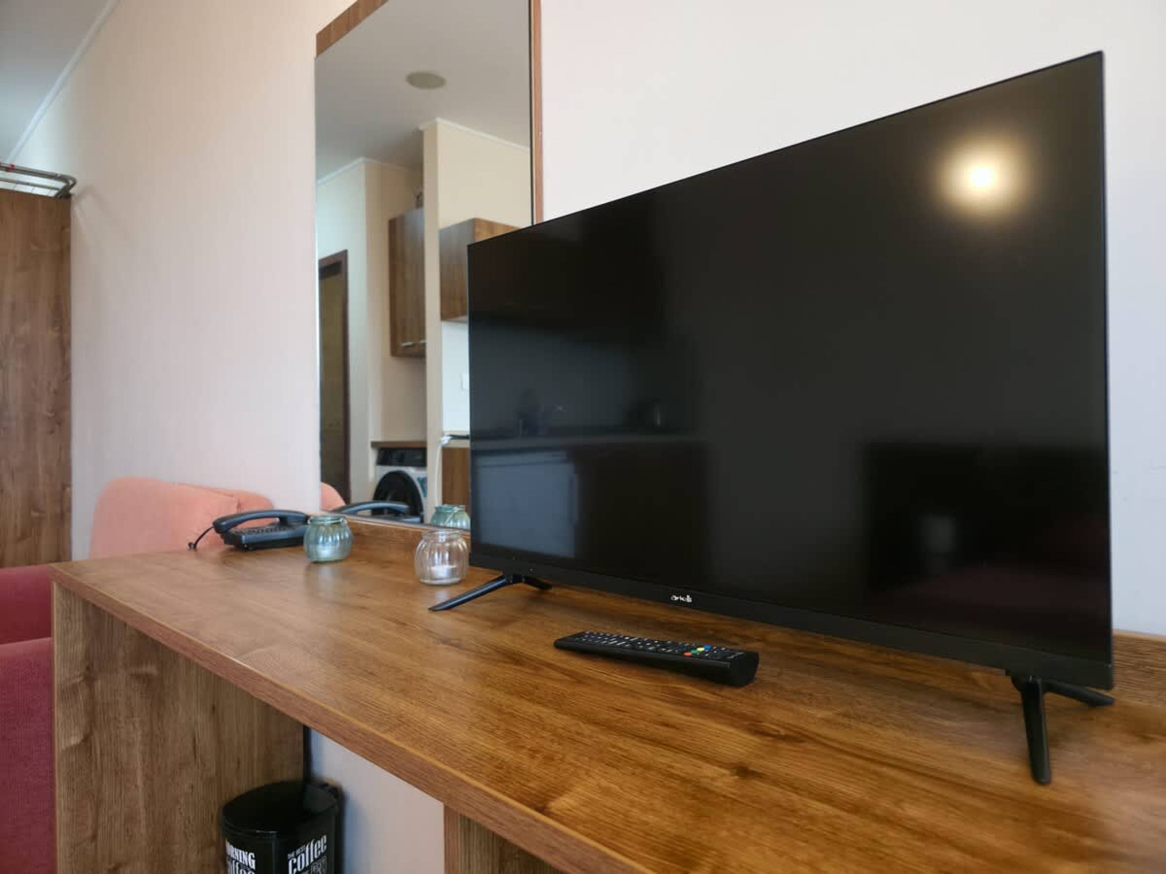 Scoutaround White Logo