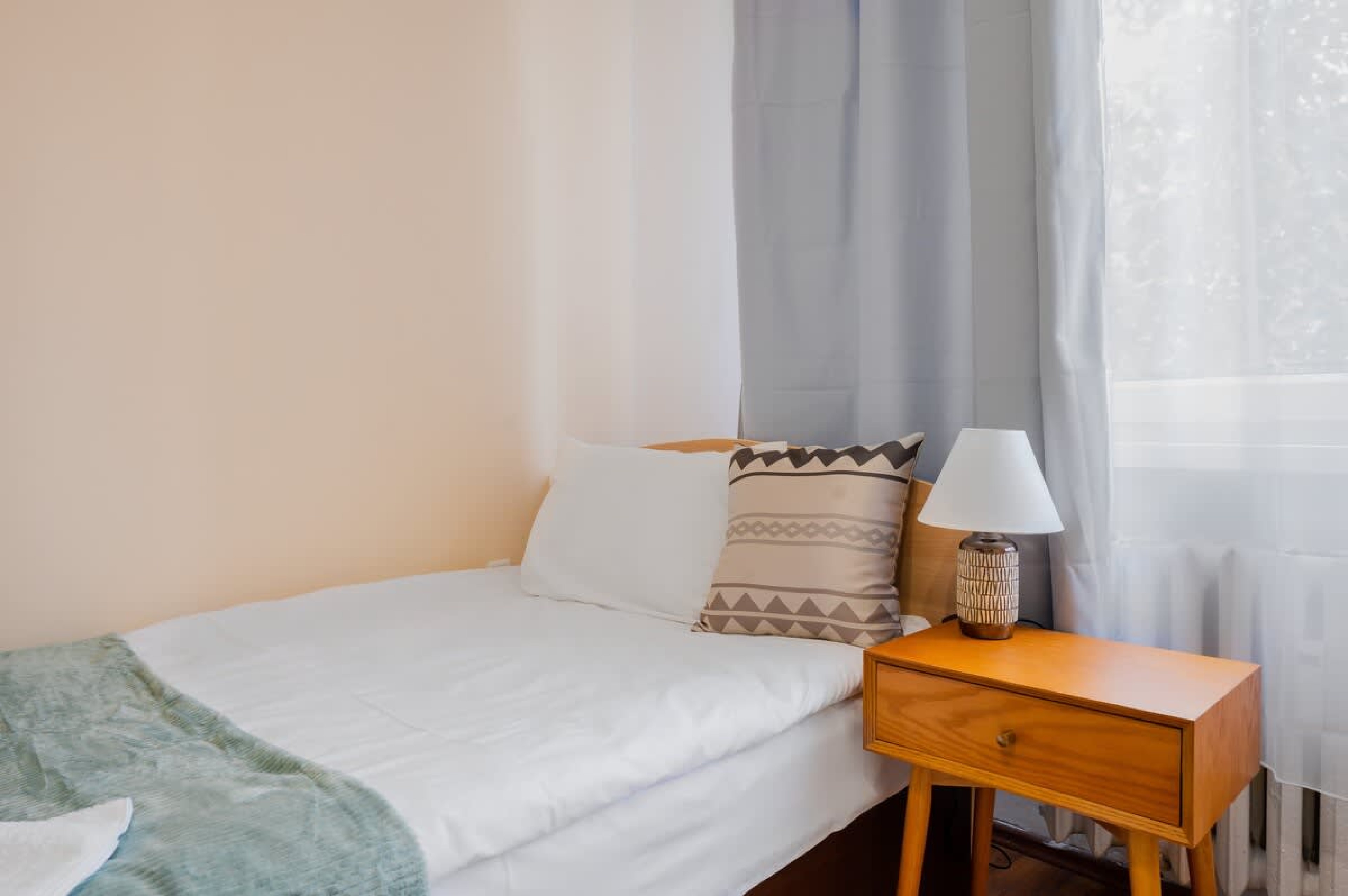 Scoutaround White Logo