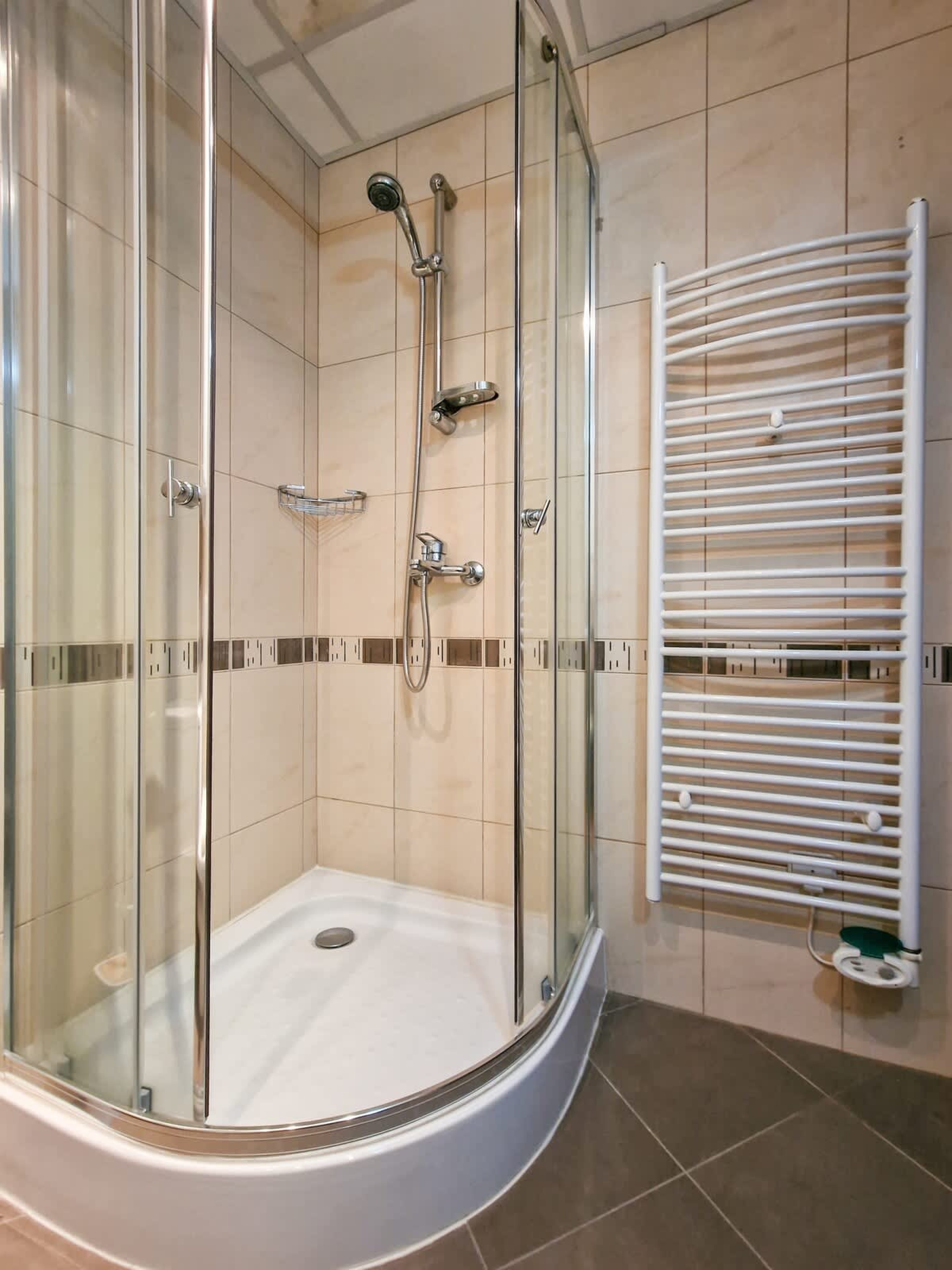 Scoutaround White Logo