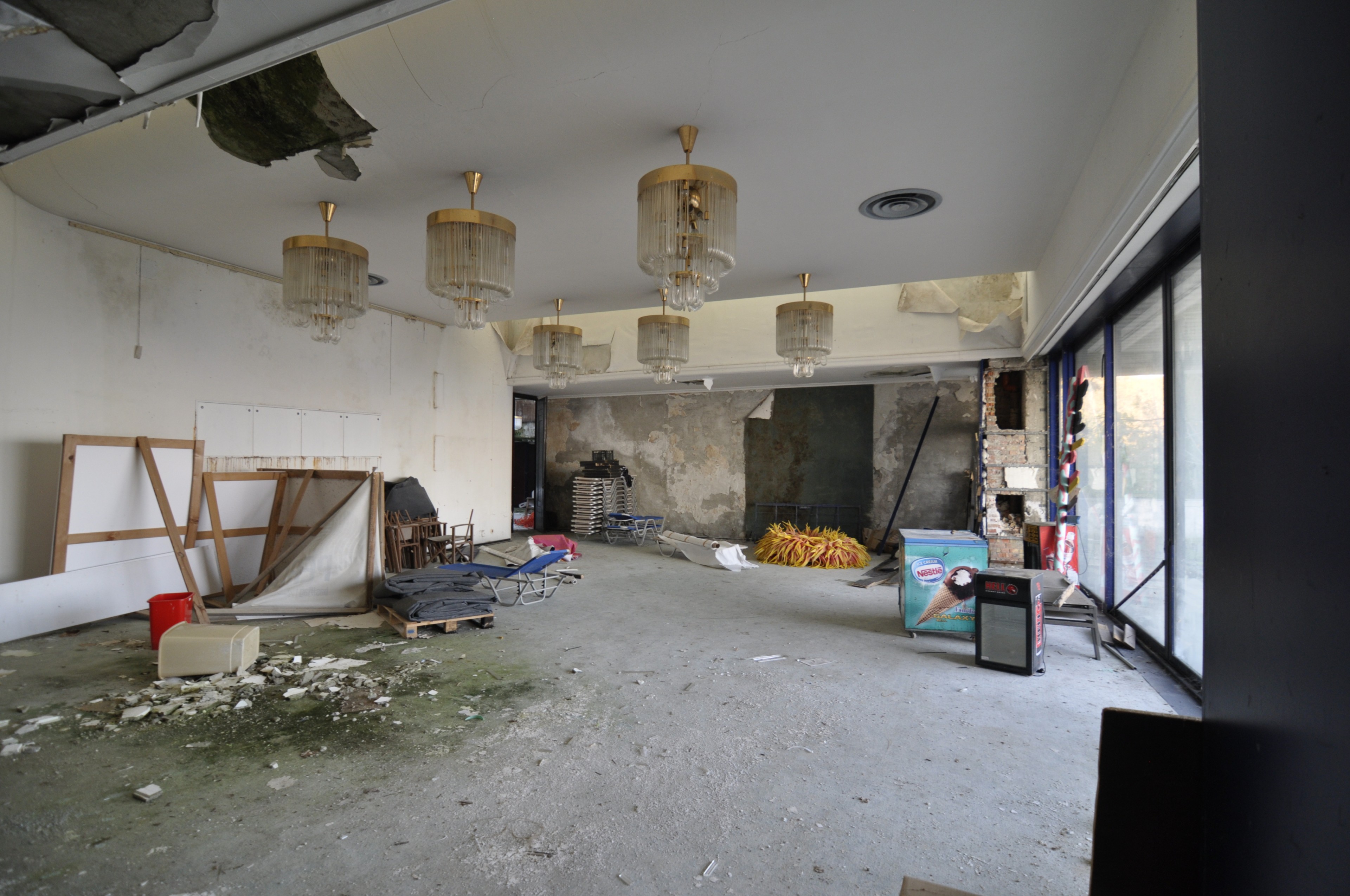 Scoutaround White Logo