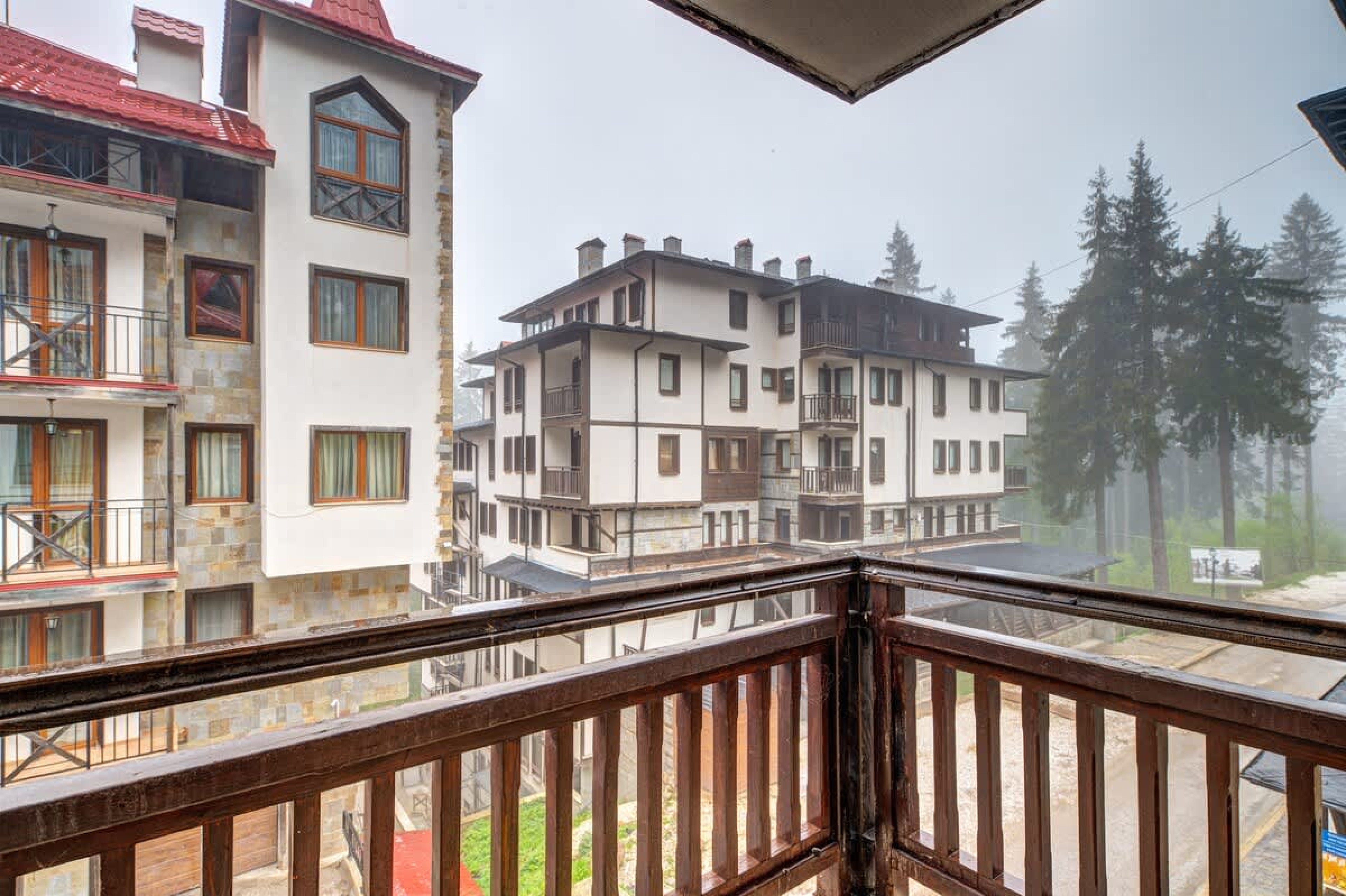 Scoutaround White Logo