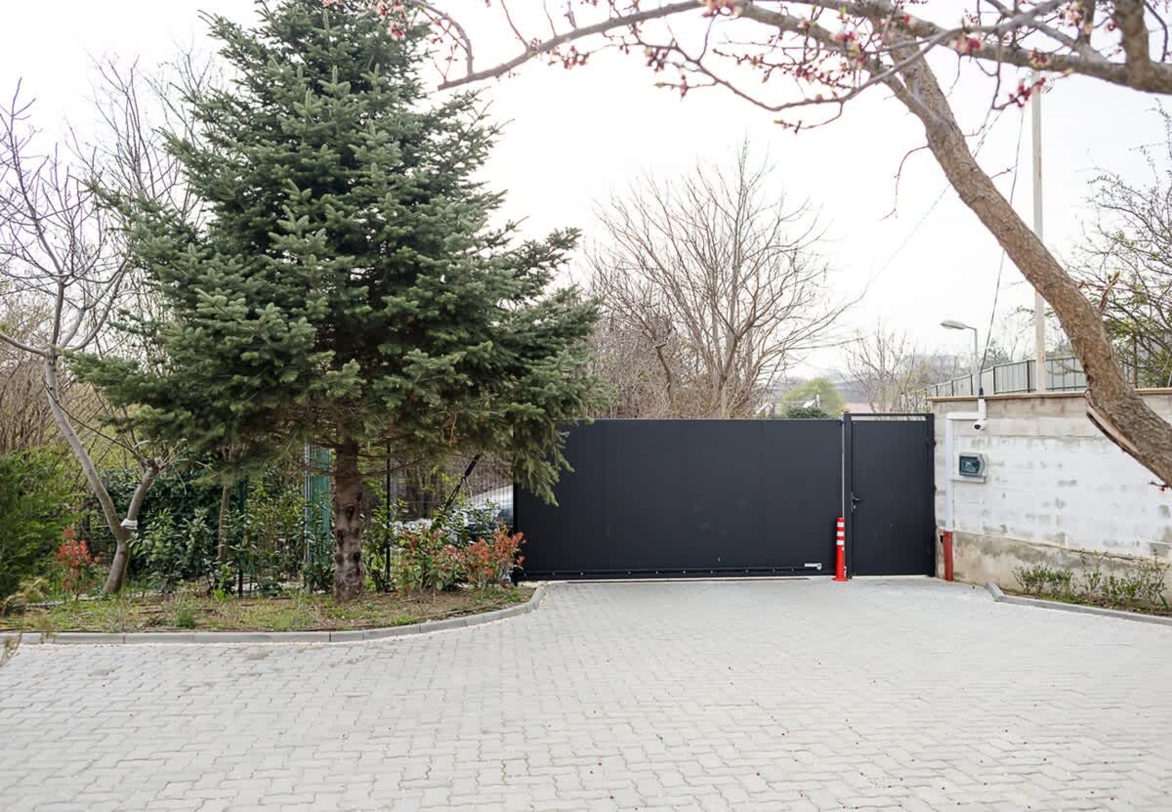 Scoutaround White Logo