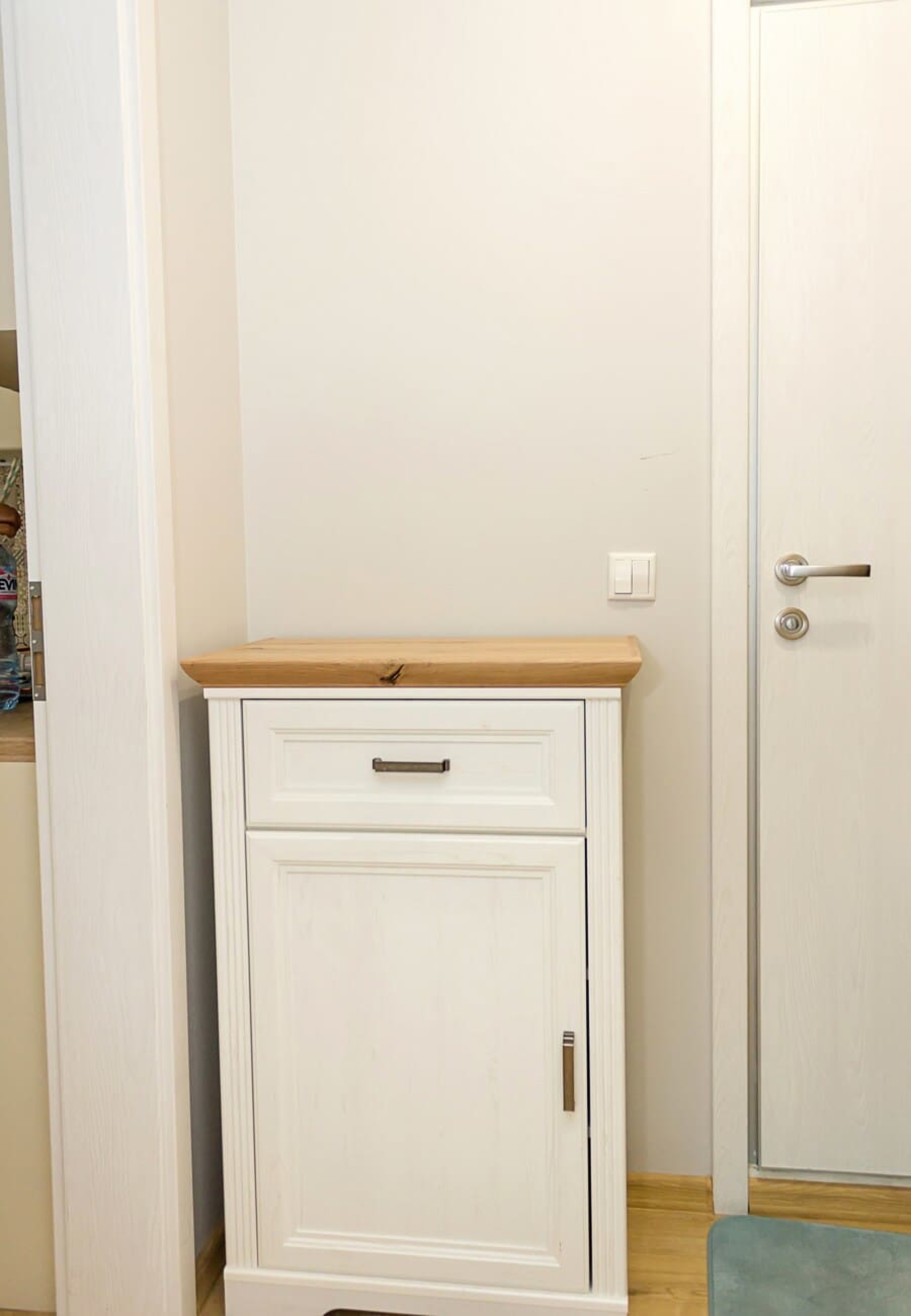 Scoutaround White Logo