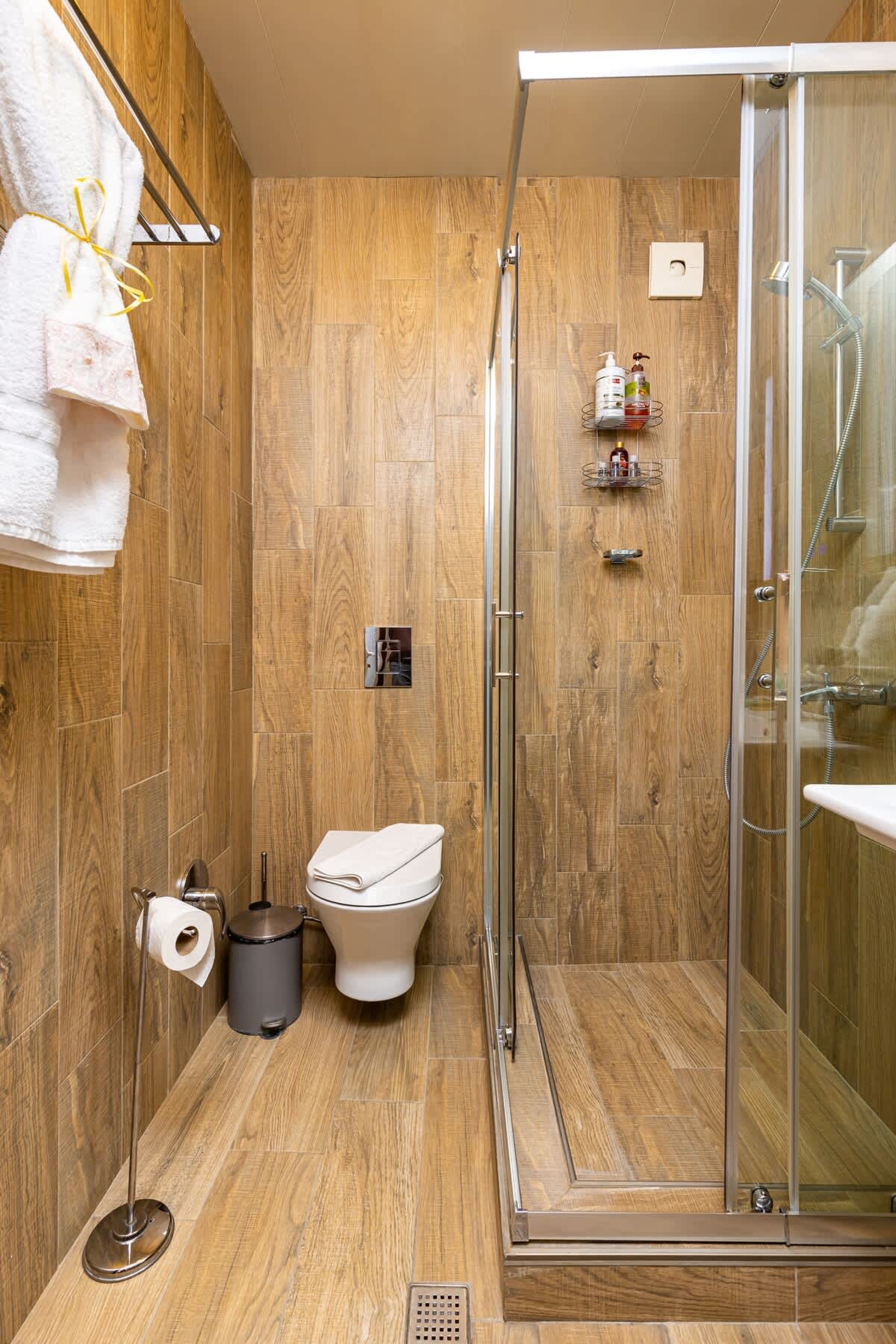 Scoutaround White Logo