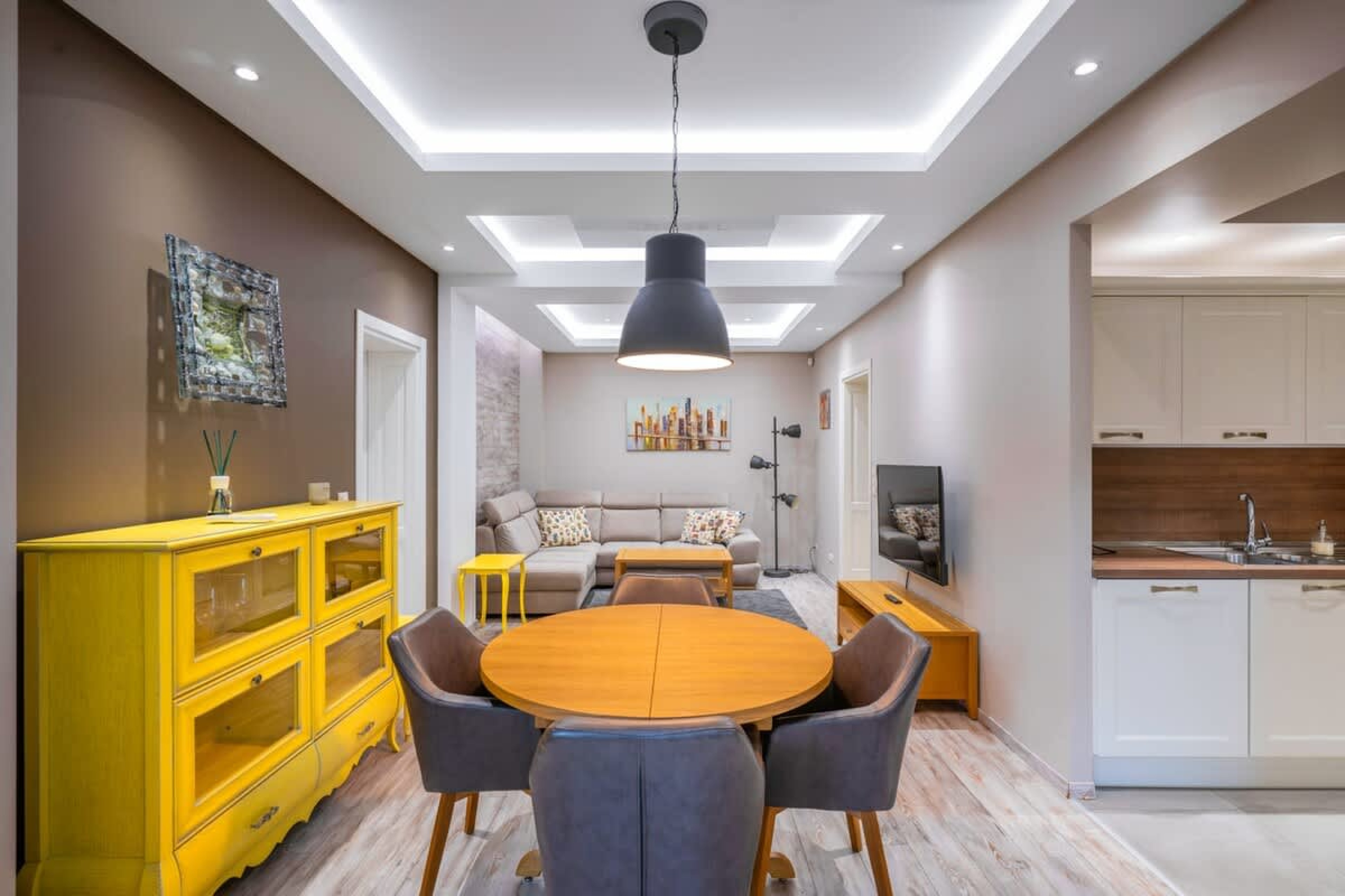 Scoutaround White Logo