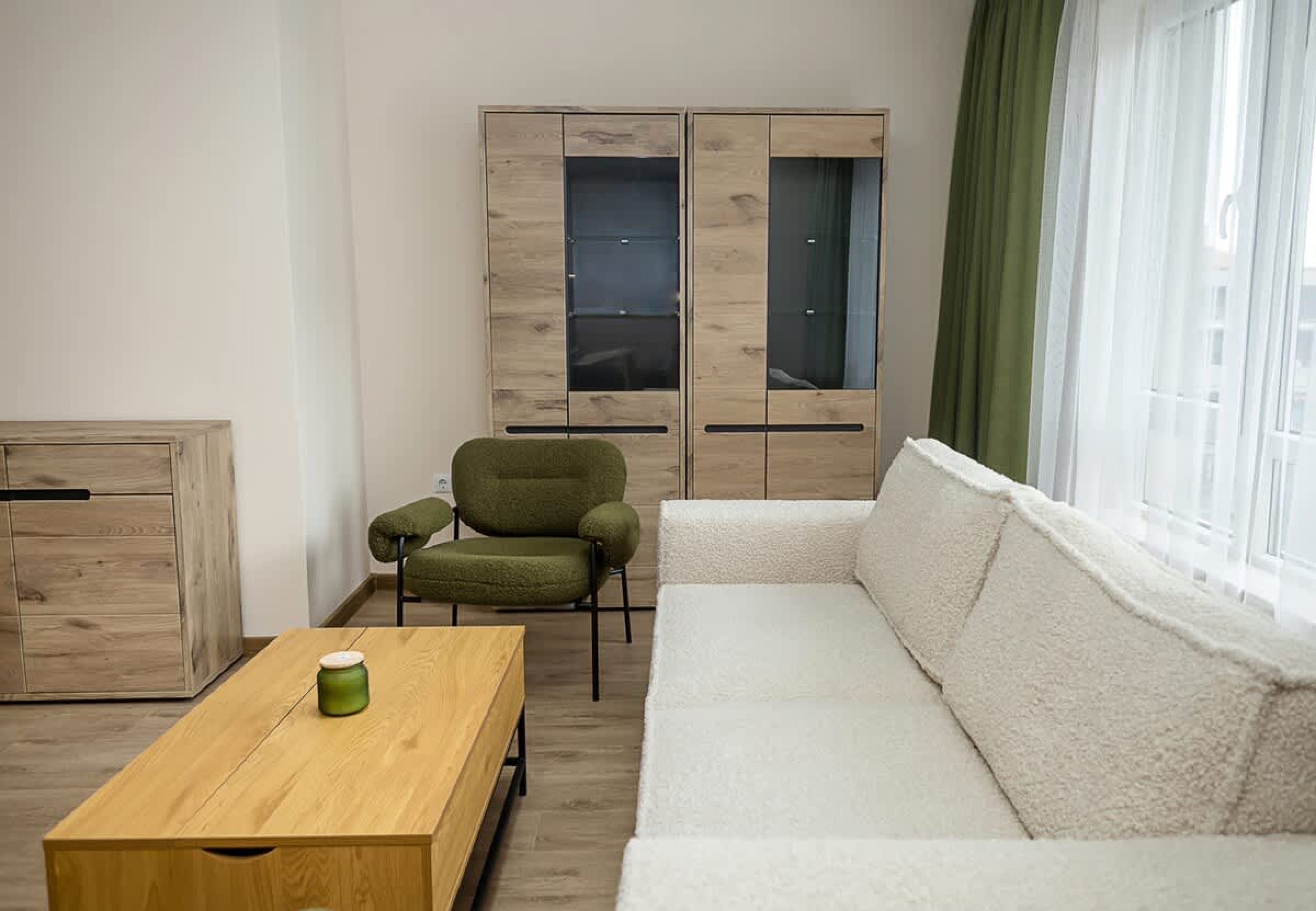 Scoutaround White Logo