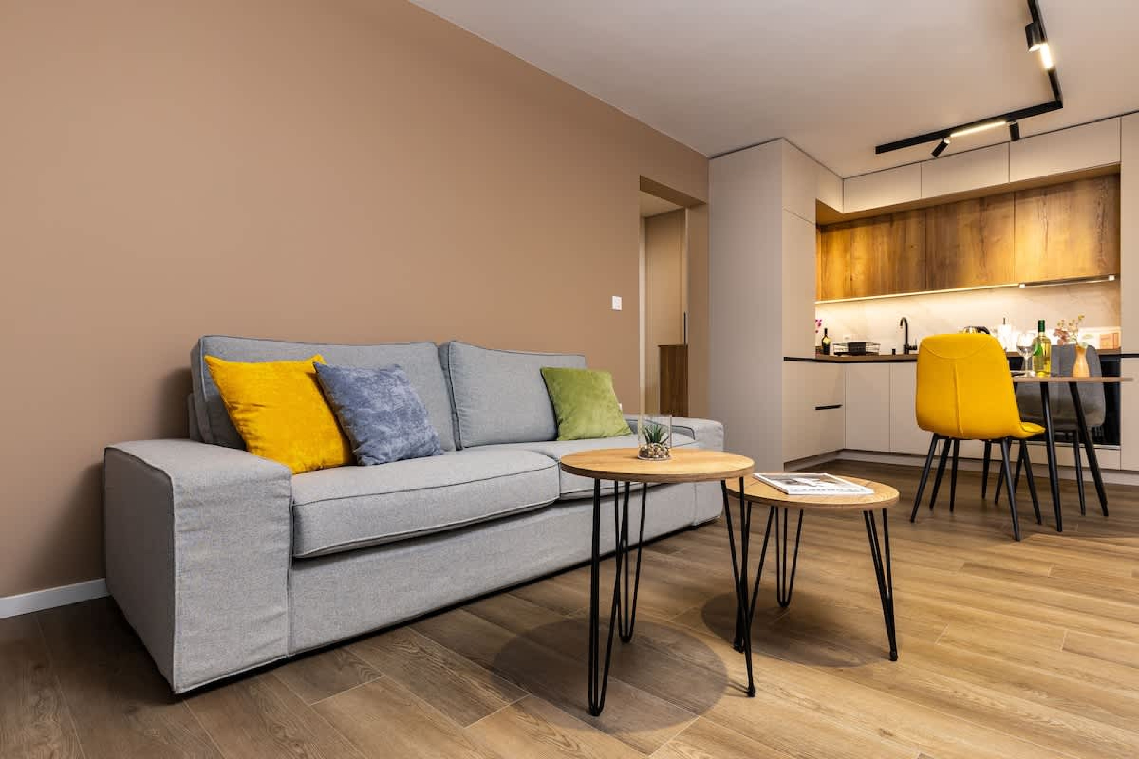 Stylish 1BD with Desk in Karshiaka - Photo 3