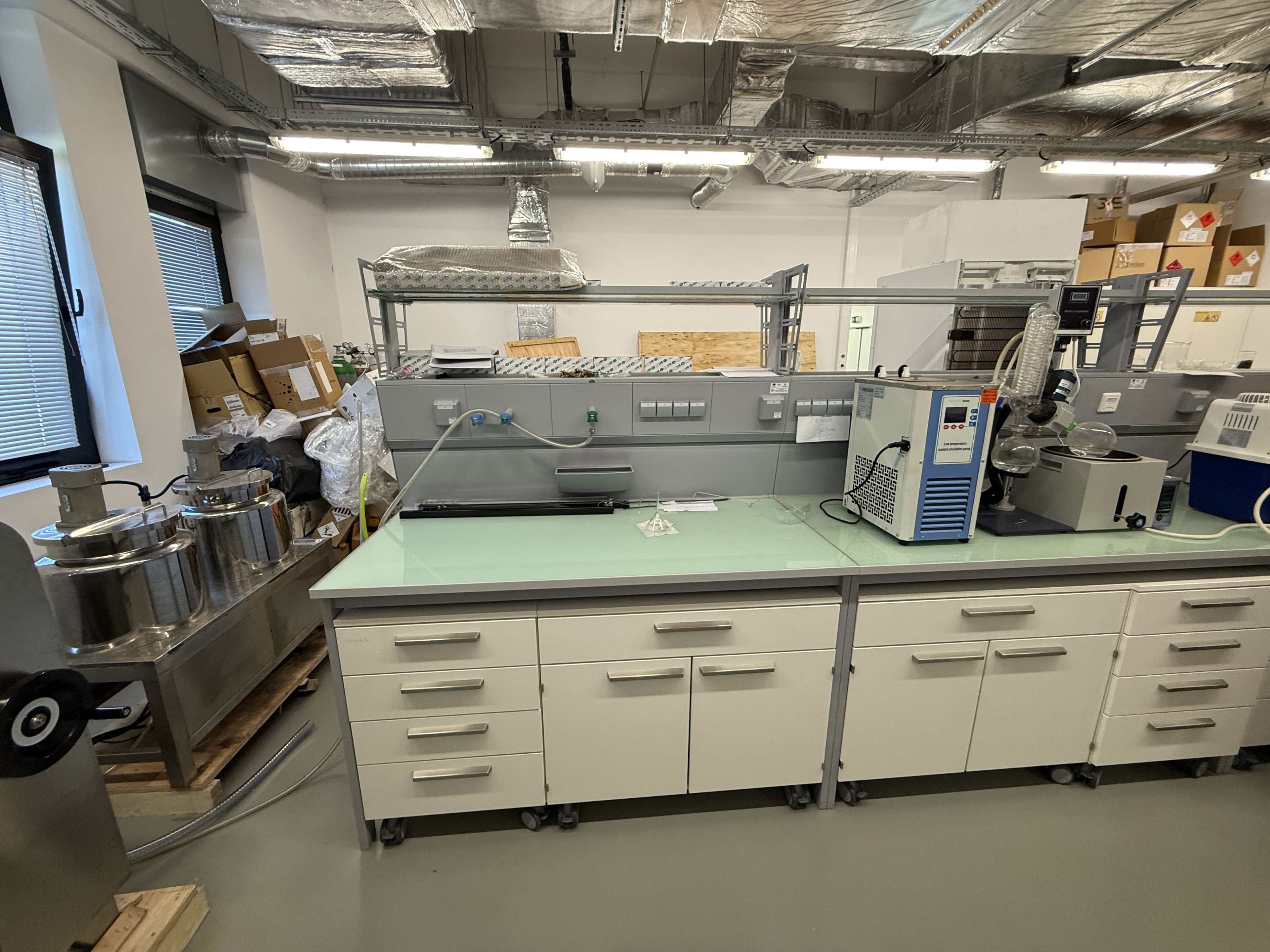 Scoutaround White Logo