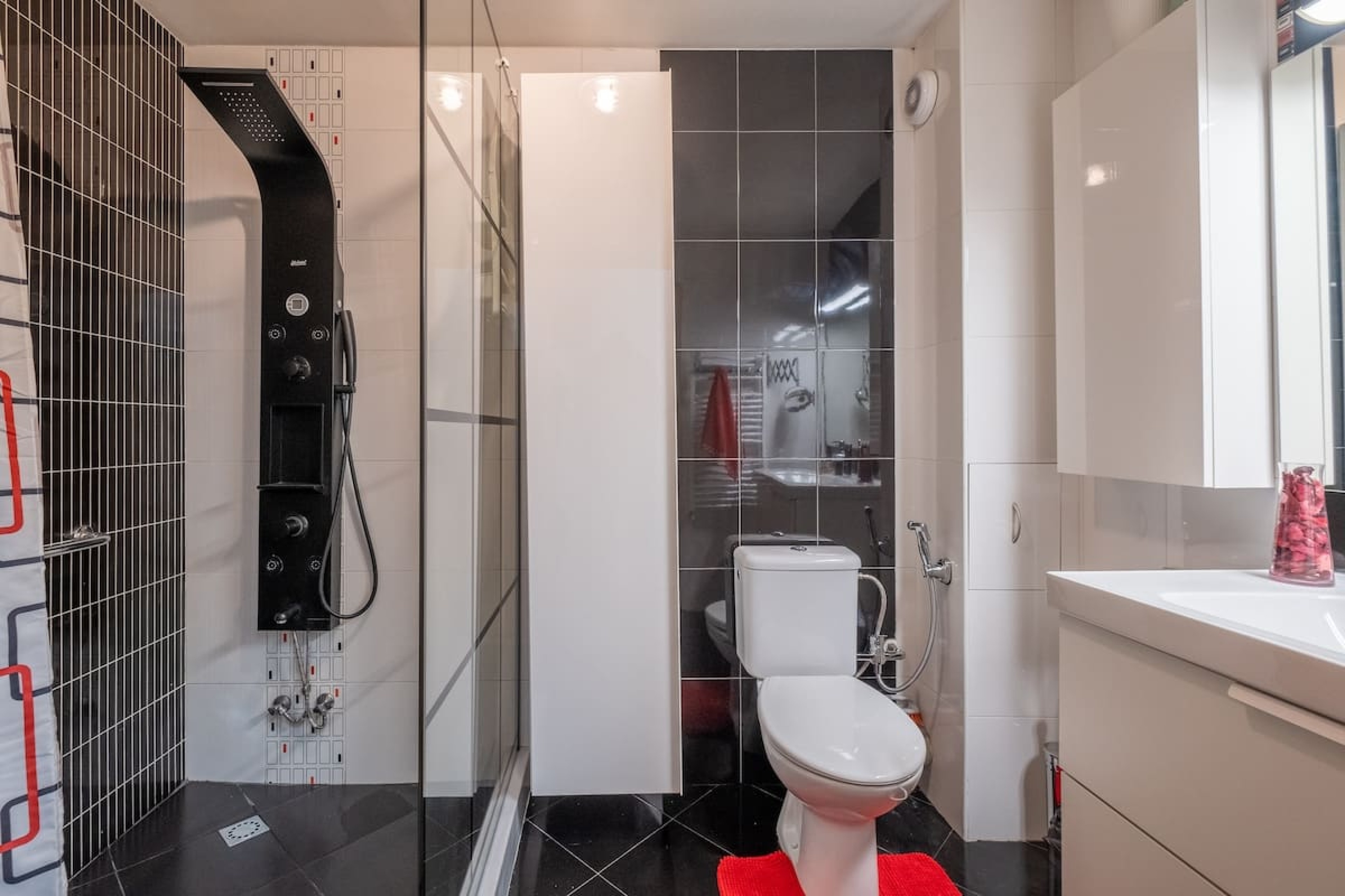 Scoutaround White Logo