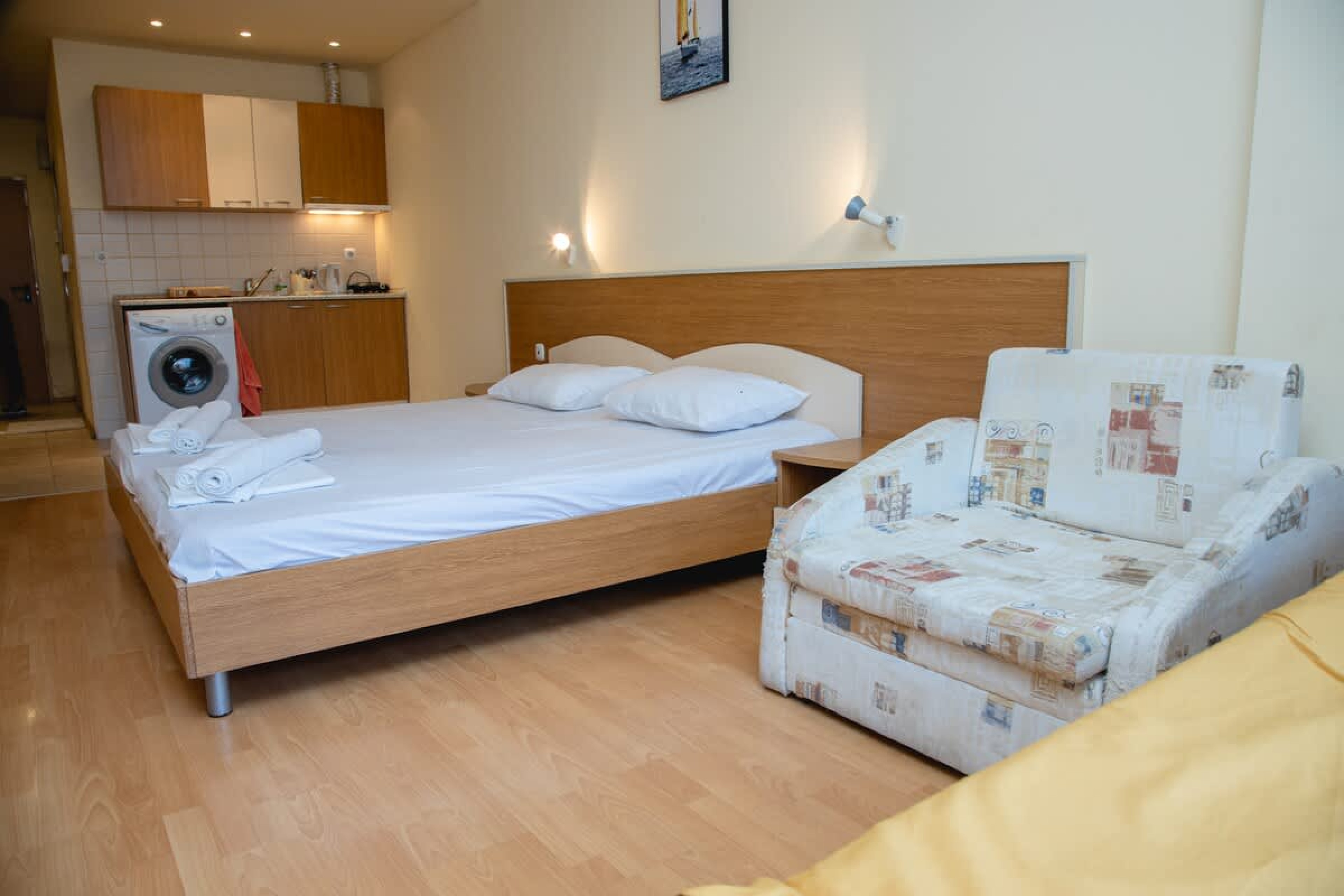 Scoutaround White Logo