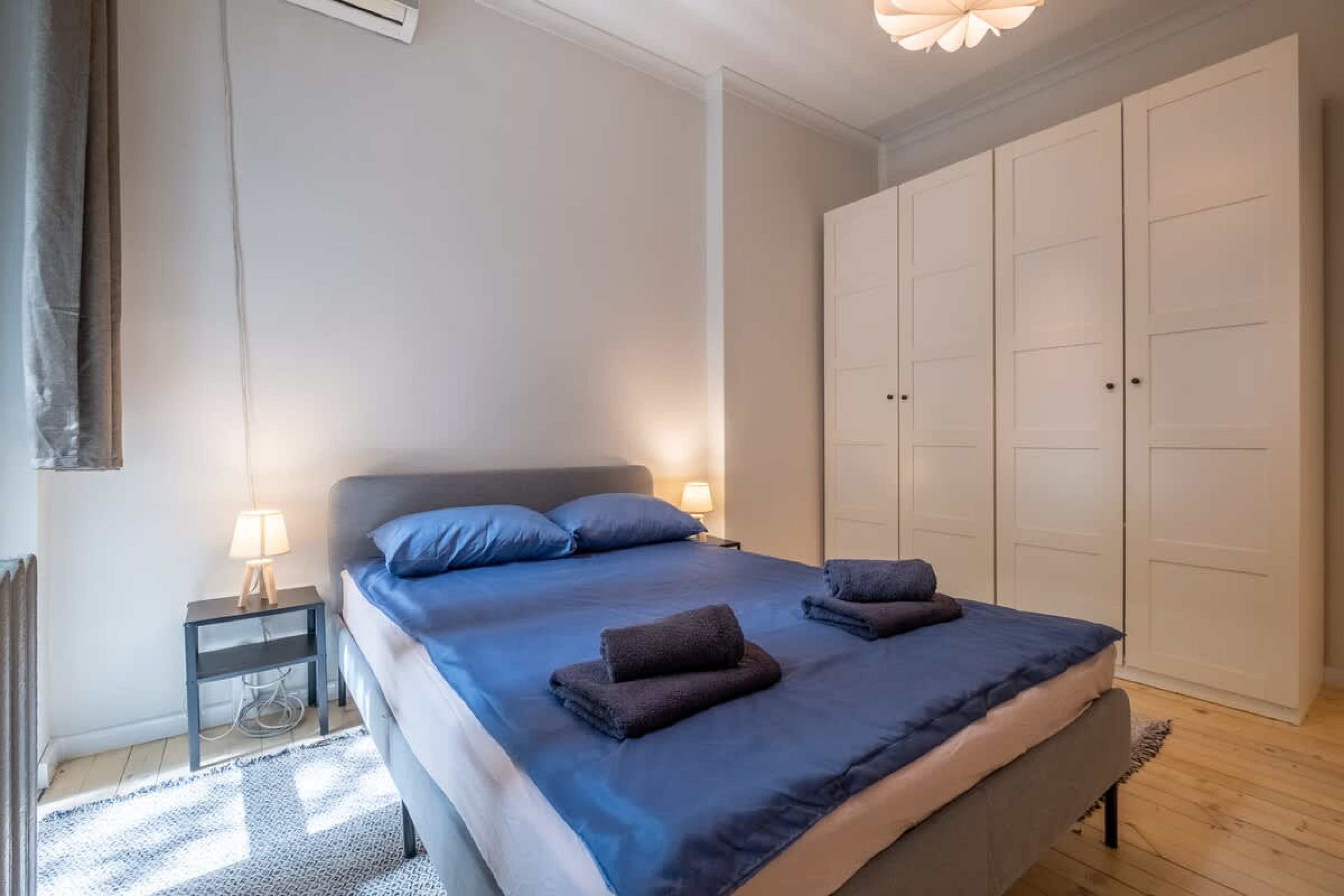 Scoutaround White Logo