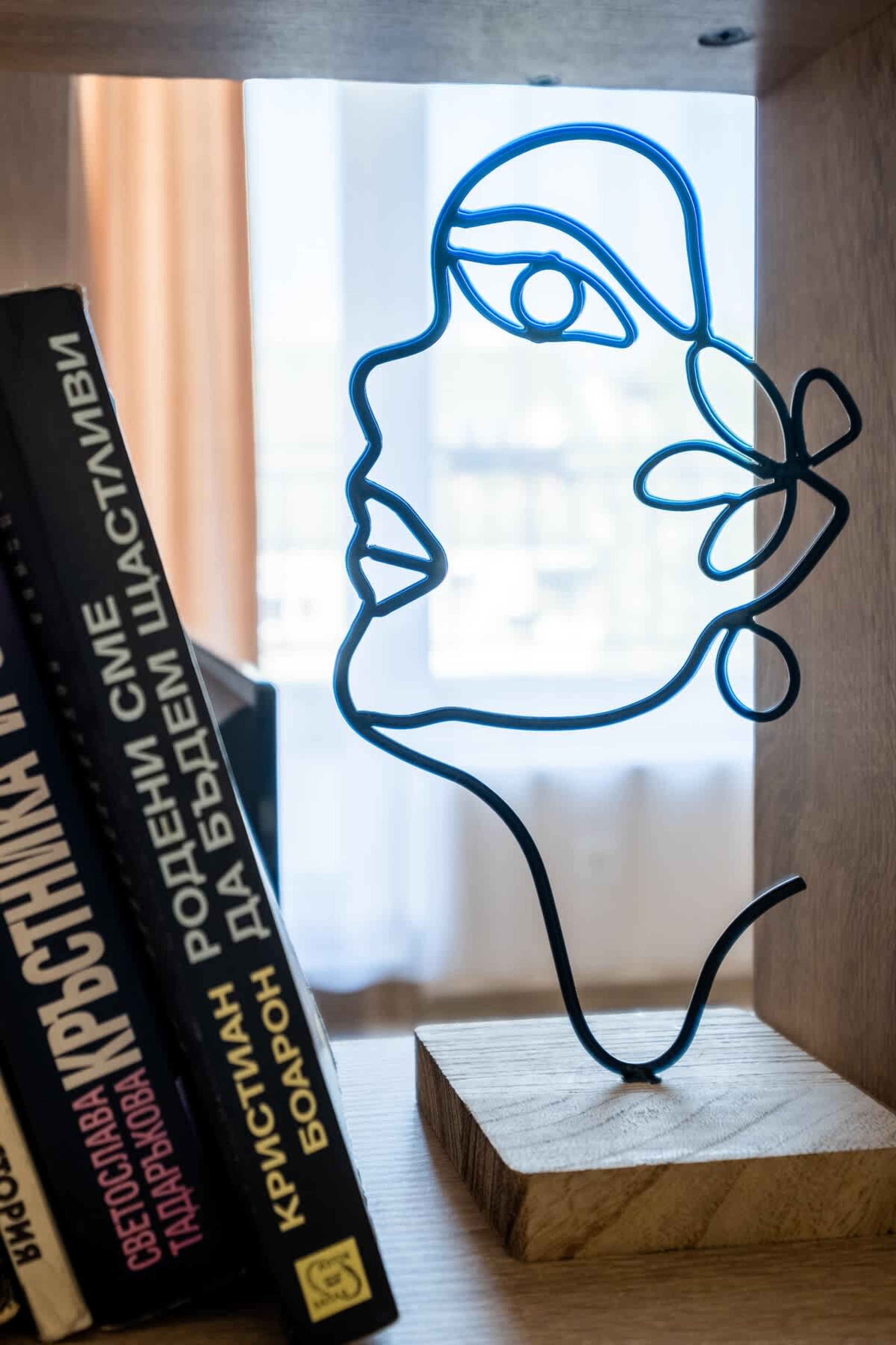 Scoutaround White Logo