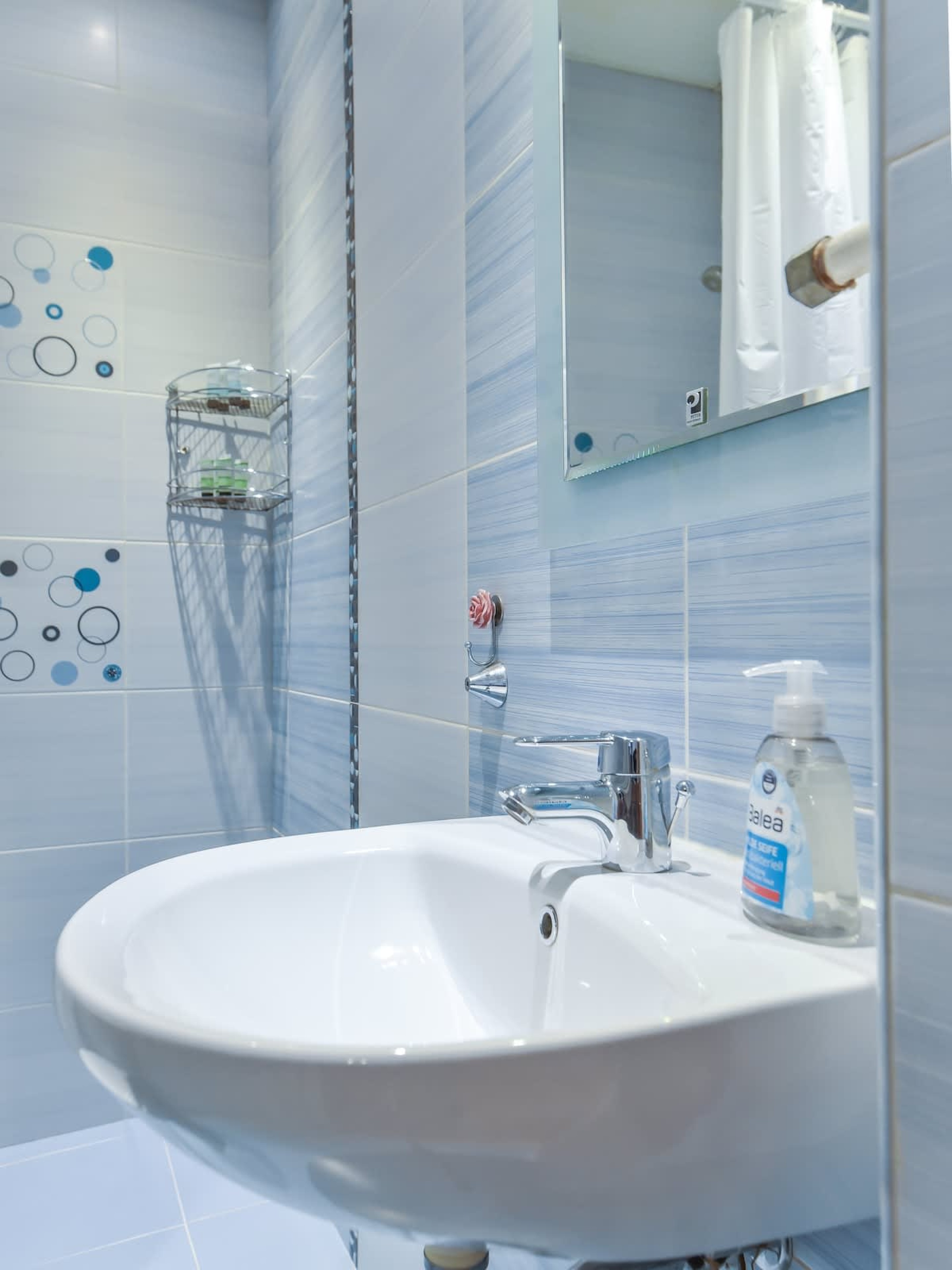 Scoutaround White Logo