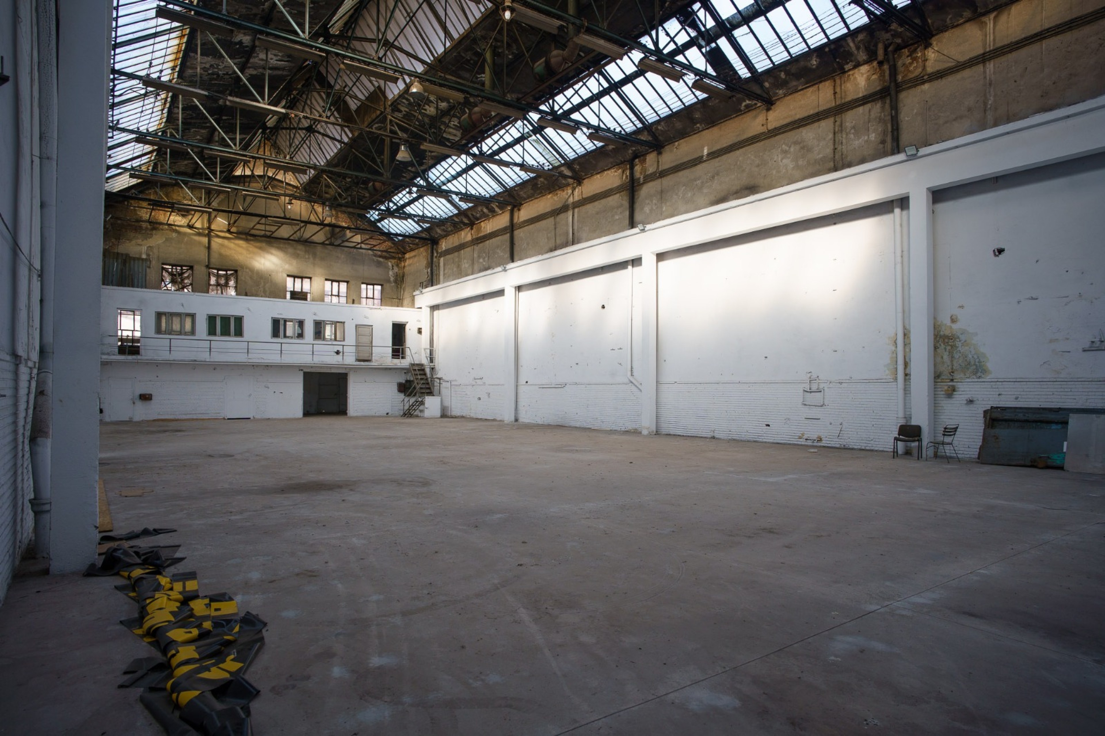 Scoutaround White Logo