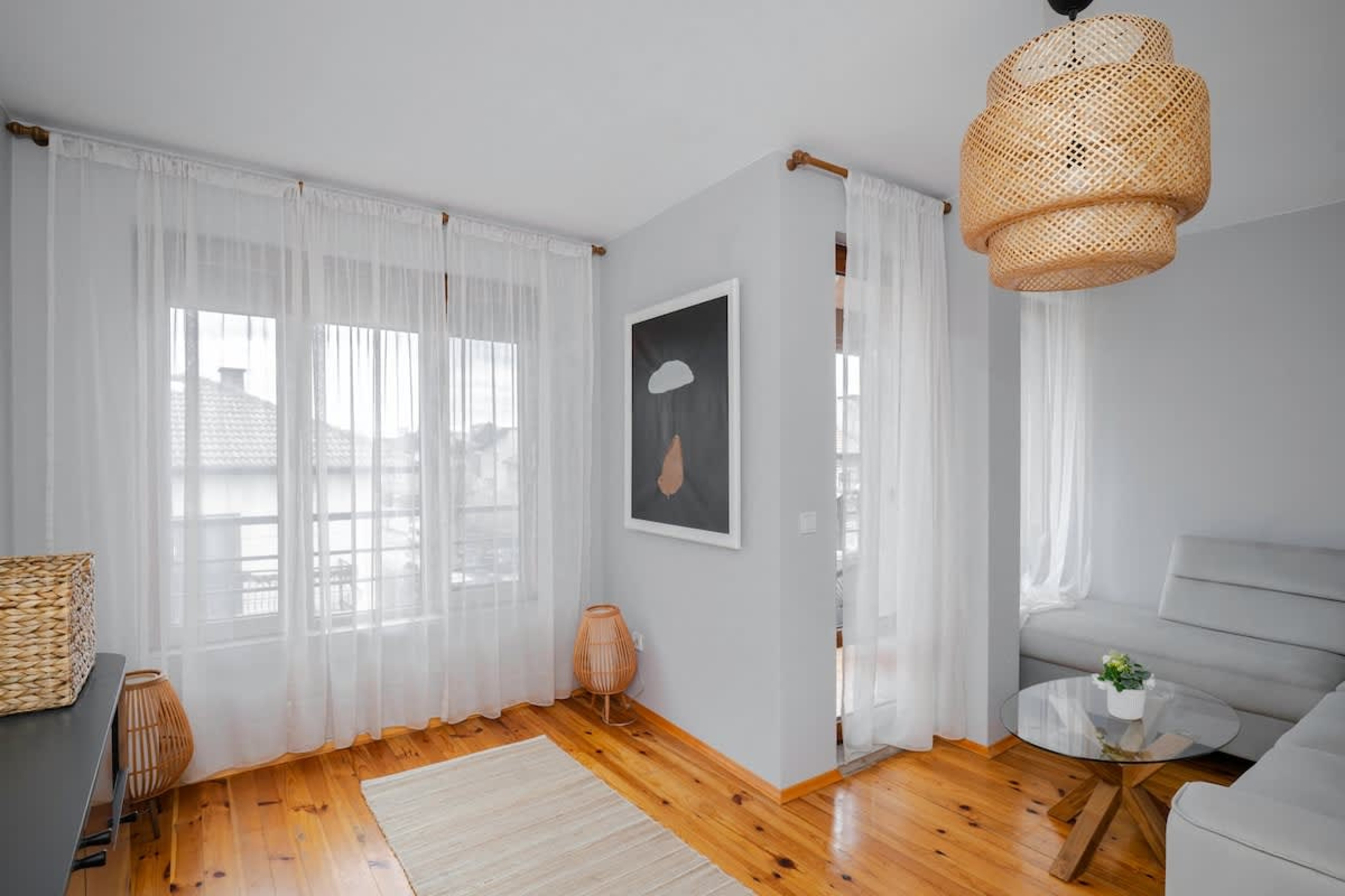 Scoutaround White Logo