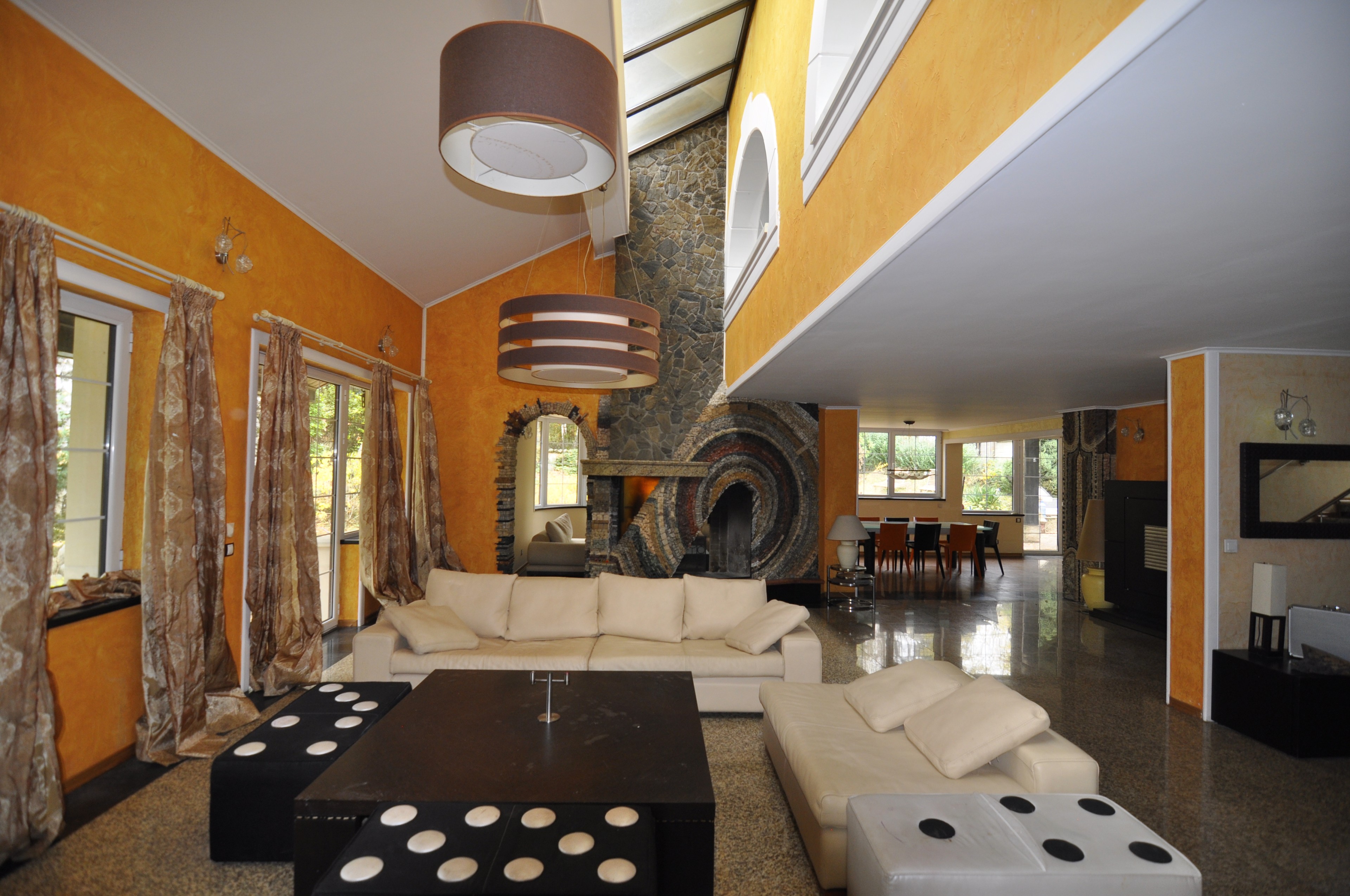 Scoutaround White Logo