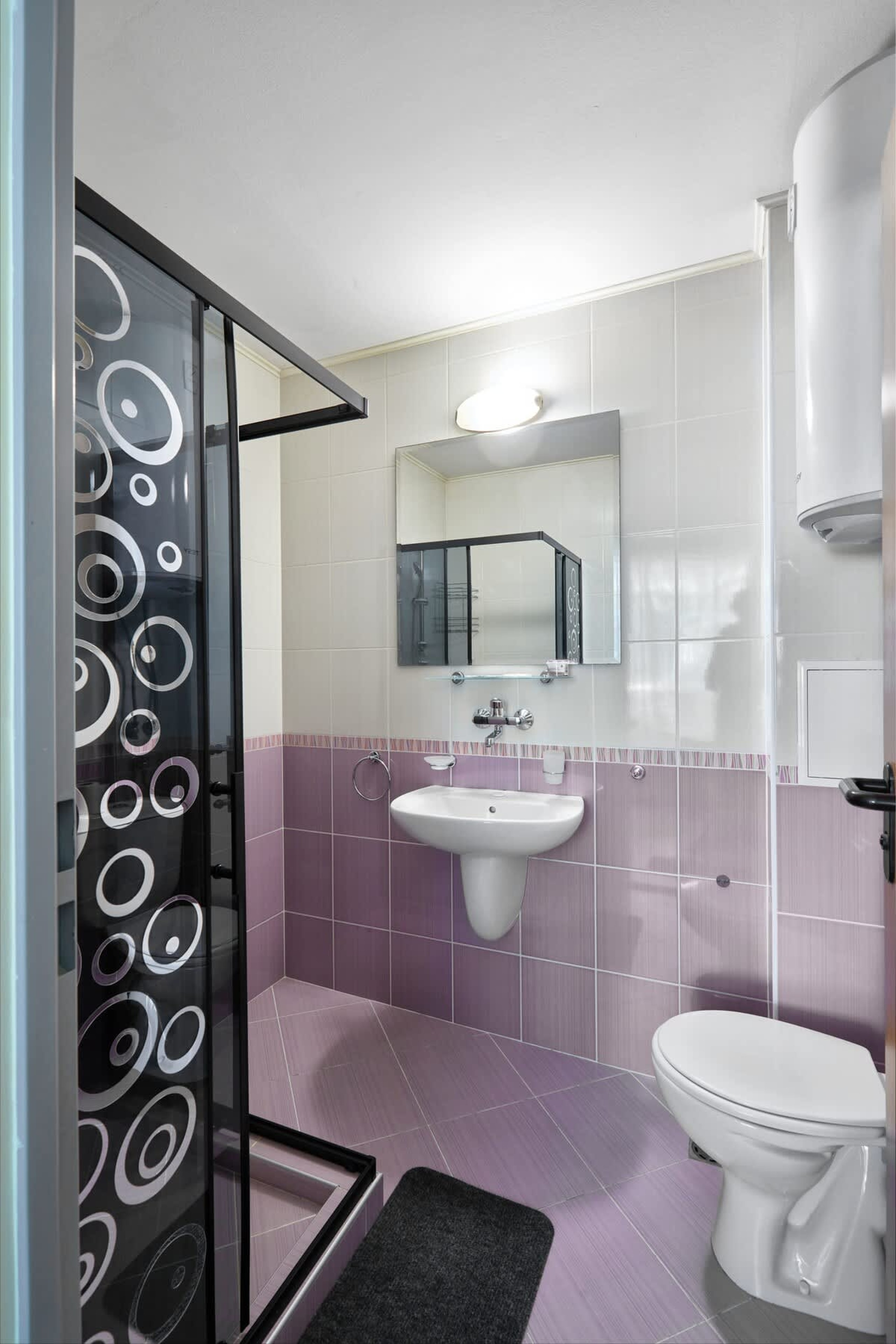 Scoutaround White Logo